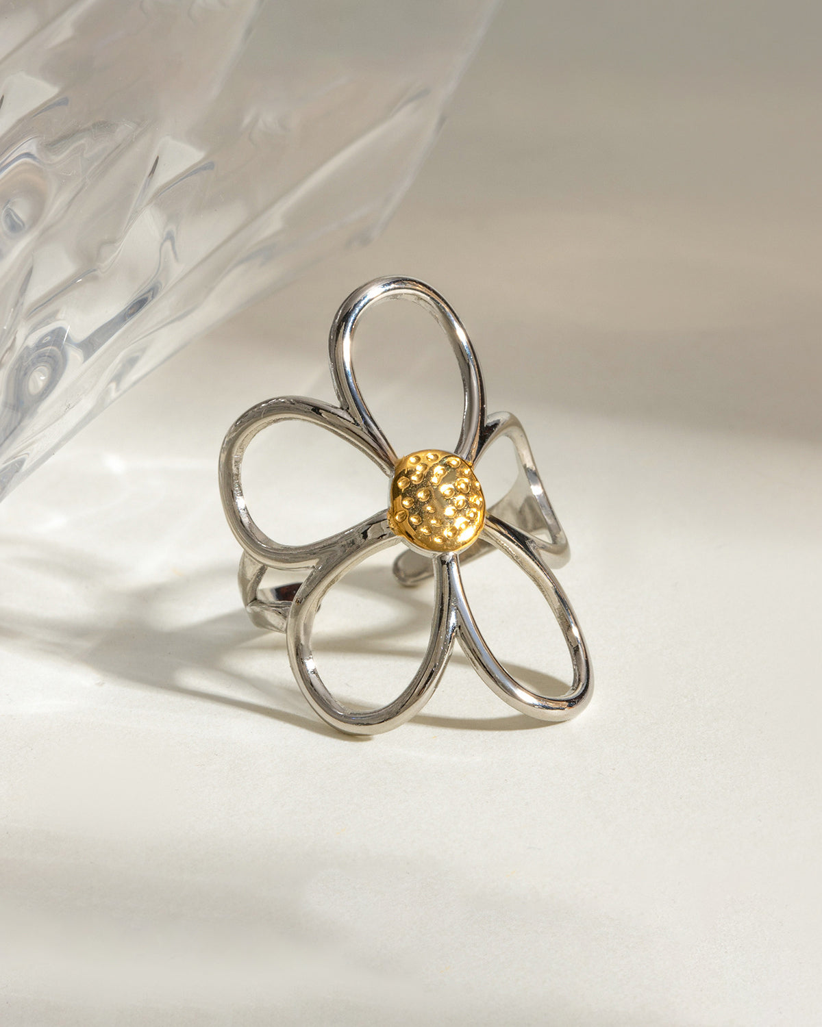 Wild Daisy flower Open Ring