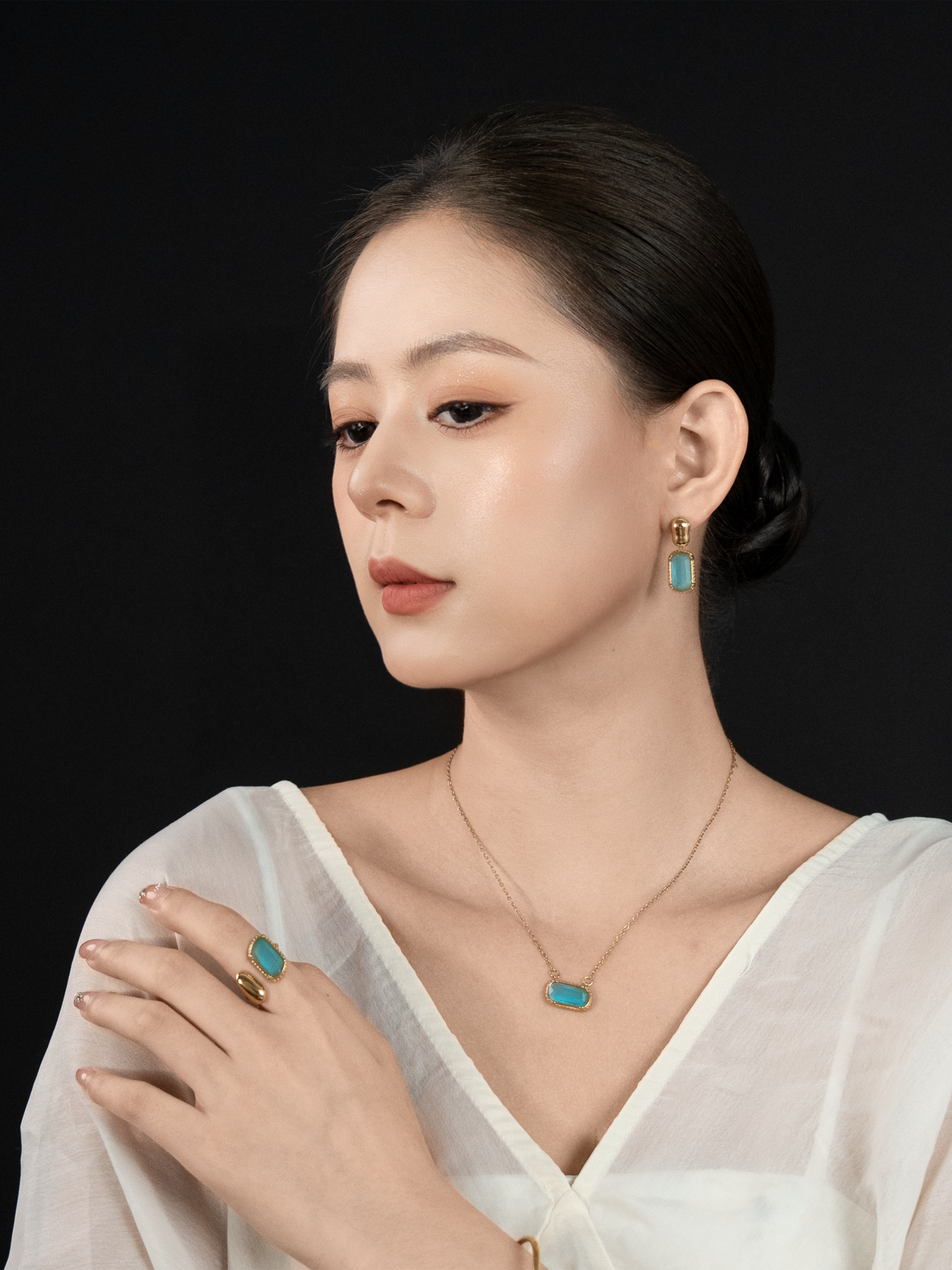 Sea & Blue Zircon Gold Stud Earrings