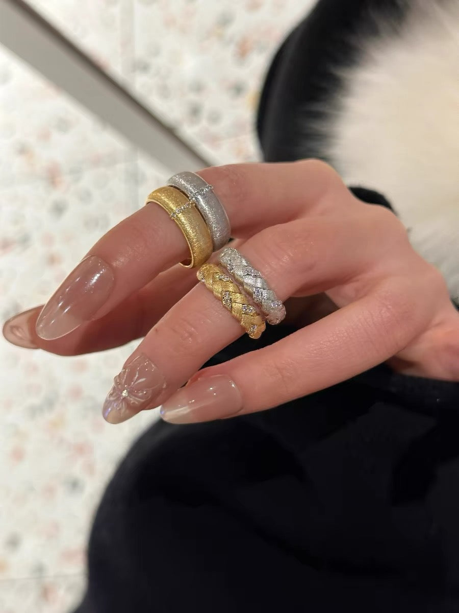 Vintage Brushed Wheat Spike Ring with Zircon