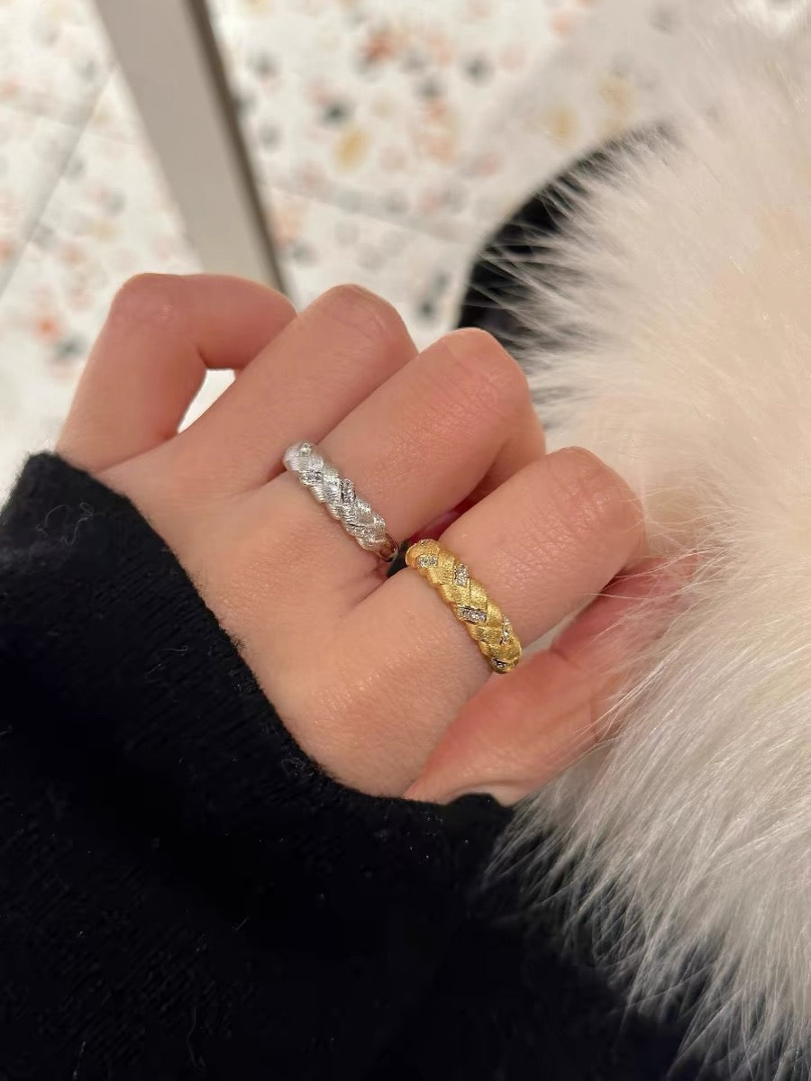 Vintage Brushed Wheat Spike Ring with Zircon