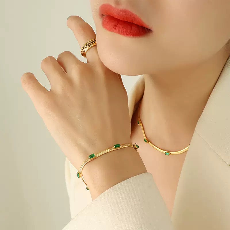 YUHE Minimalist Snake Chain Necklace with Zircon