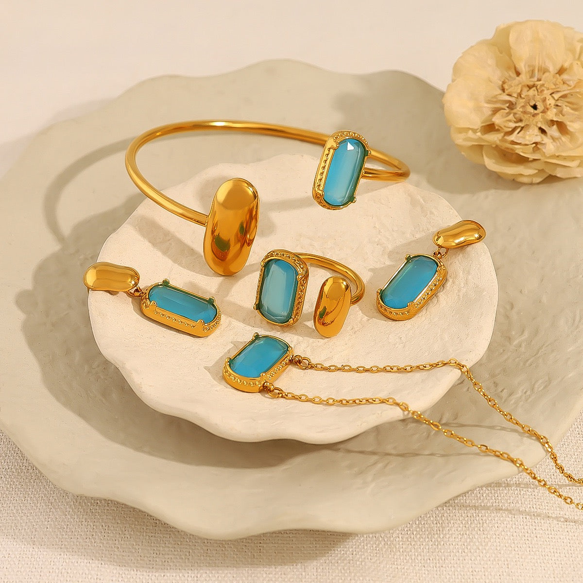 YUHE Oval Colorful Zircon Pendant Necklace | INS Style