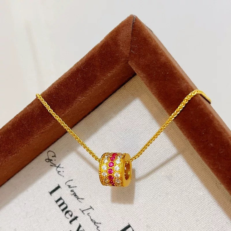 YUHE Diamond-Studded Rose Red Ruby Pendant Necklace