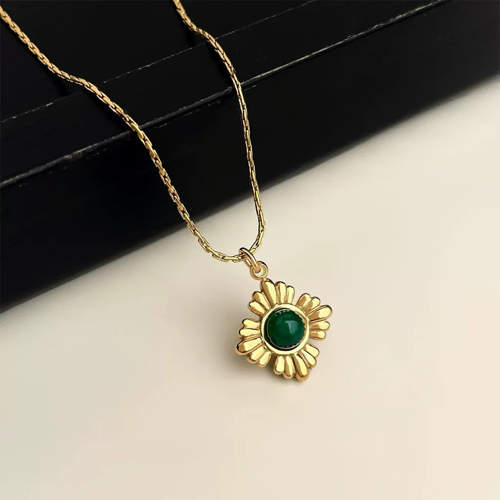 Vintage Sun-Flower Stone Necklace