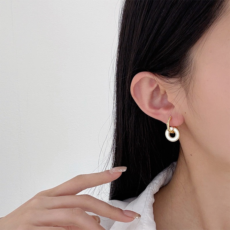 Fashion Design Simple Gold Earrings Exquisite Zircon Mother Of Pearl Earrings Earrings Women's Jewelry