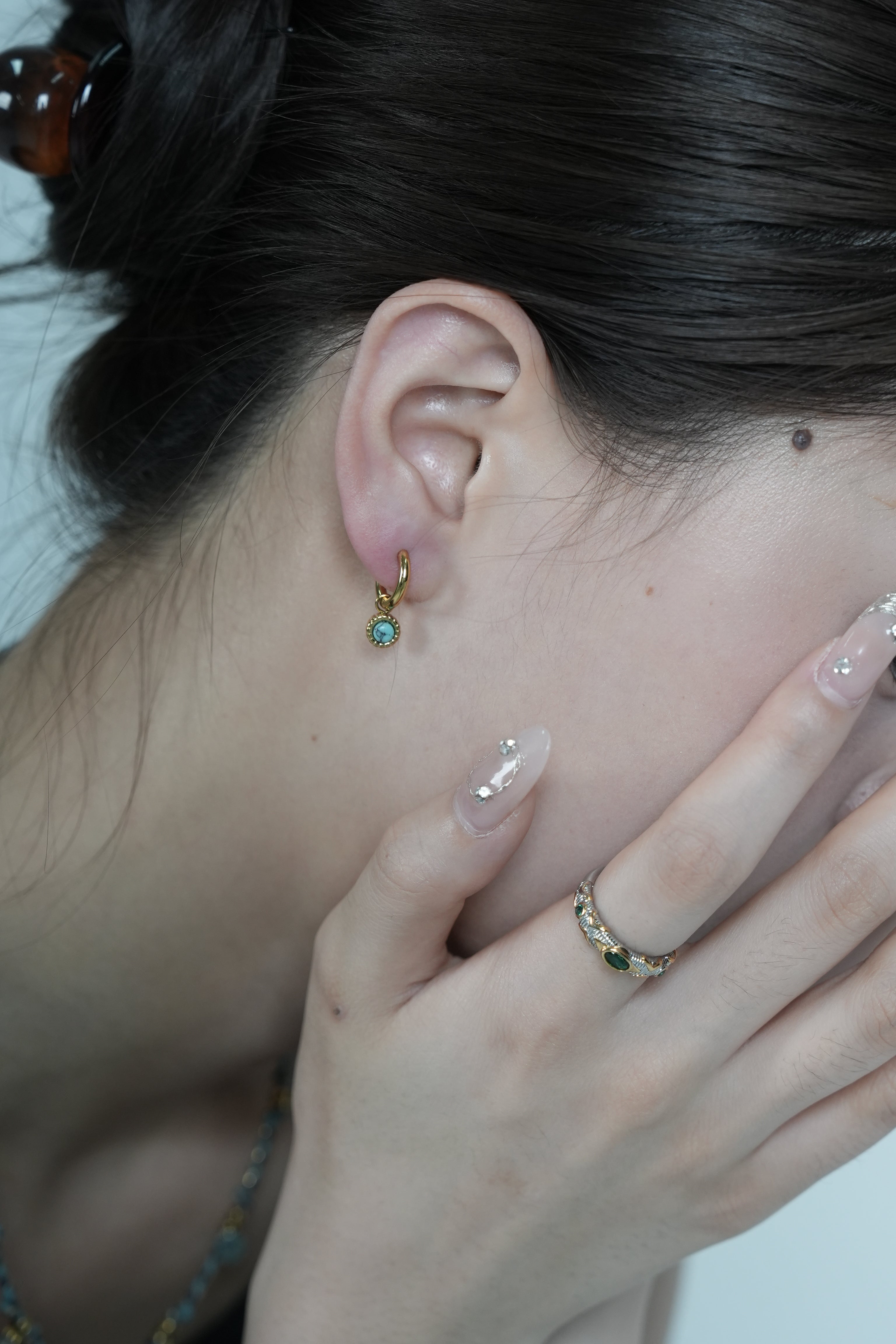 YUHE Minimalist Round Turquoise Stud Earrings Everyday Elegance