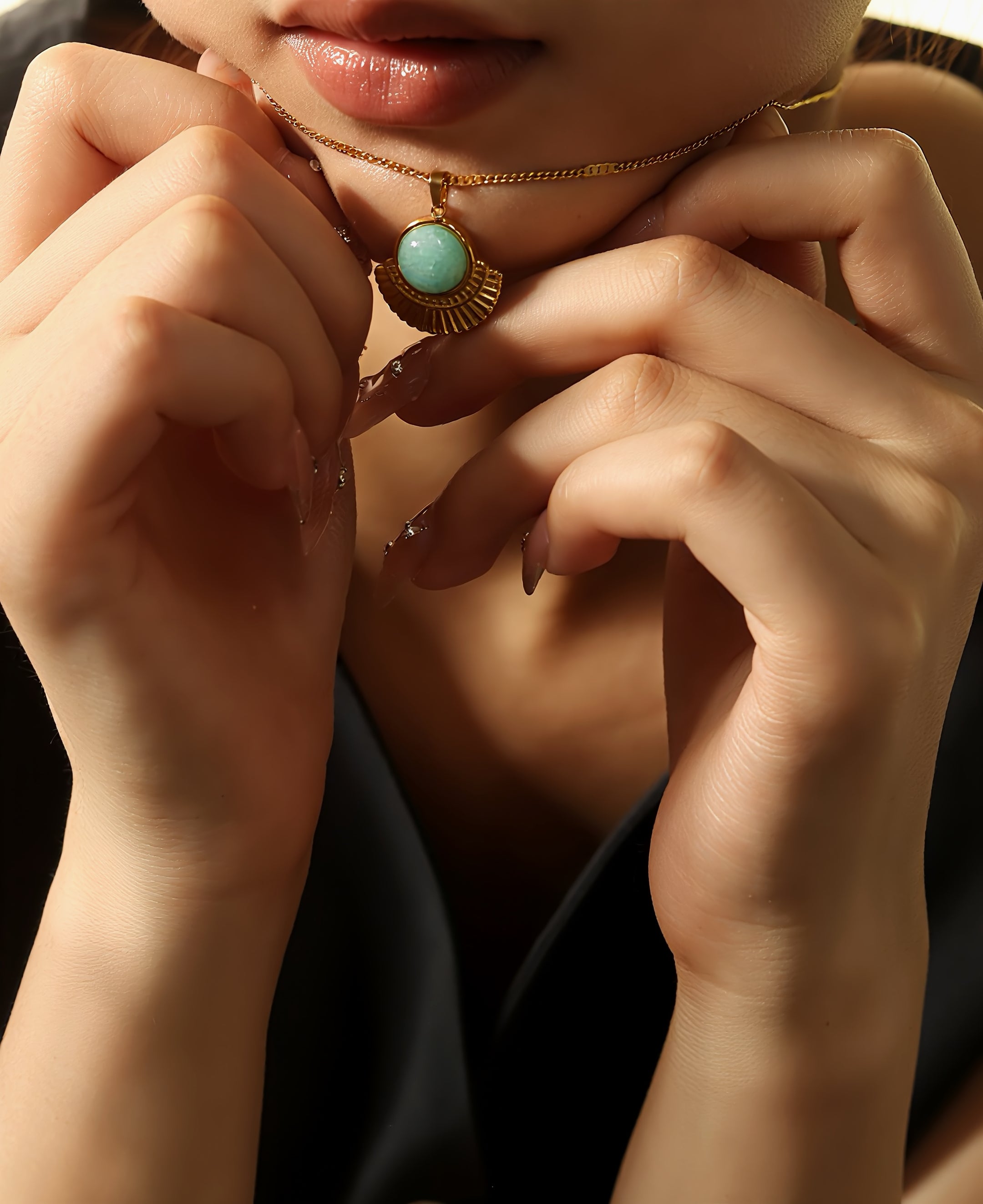 YUHE Vintage Blue Natural Stone Geometric Pendant Necklace