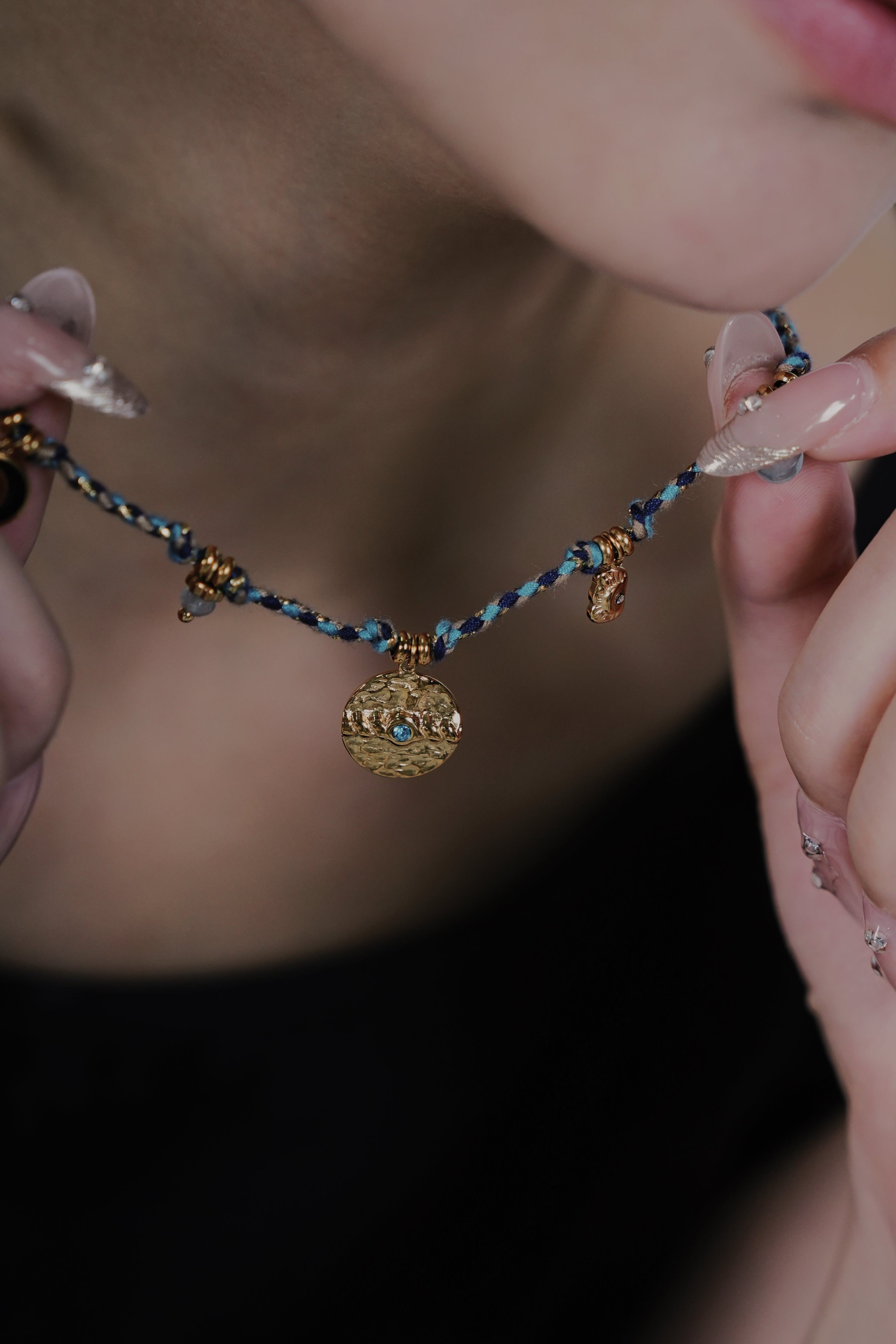 YUHE French Vintage Boho Pendant Choker Necklace
