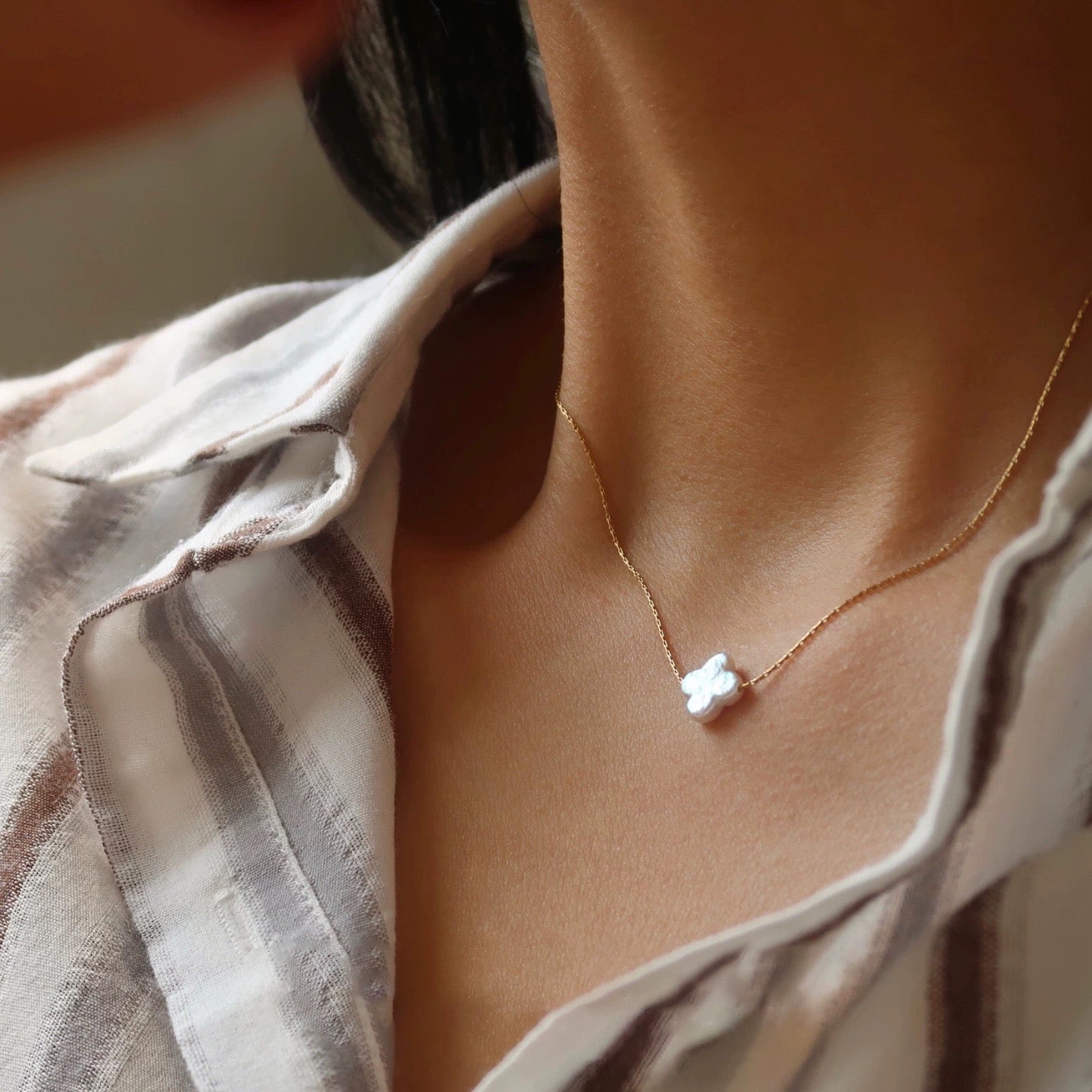 Natural Freshwater Pearl Necklace Four-leaf Clover Shape Clavicle Chain Exquisite Small Women's Necklace
