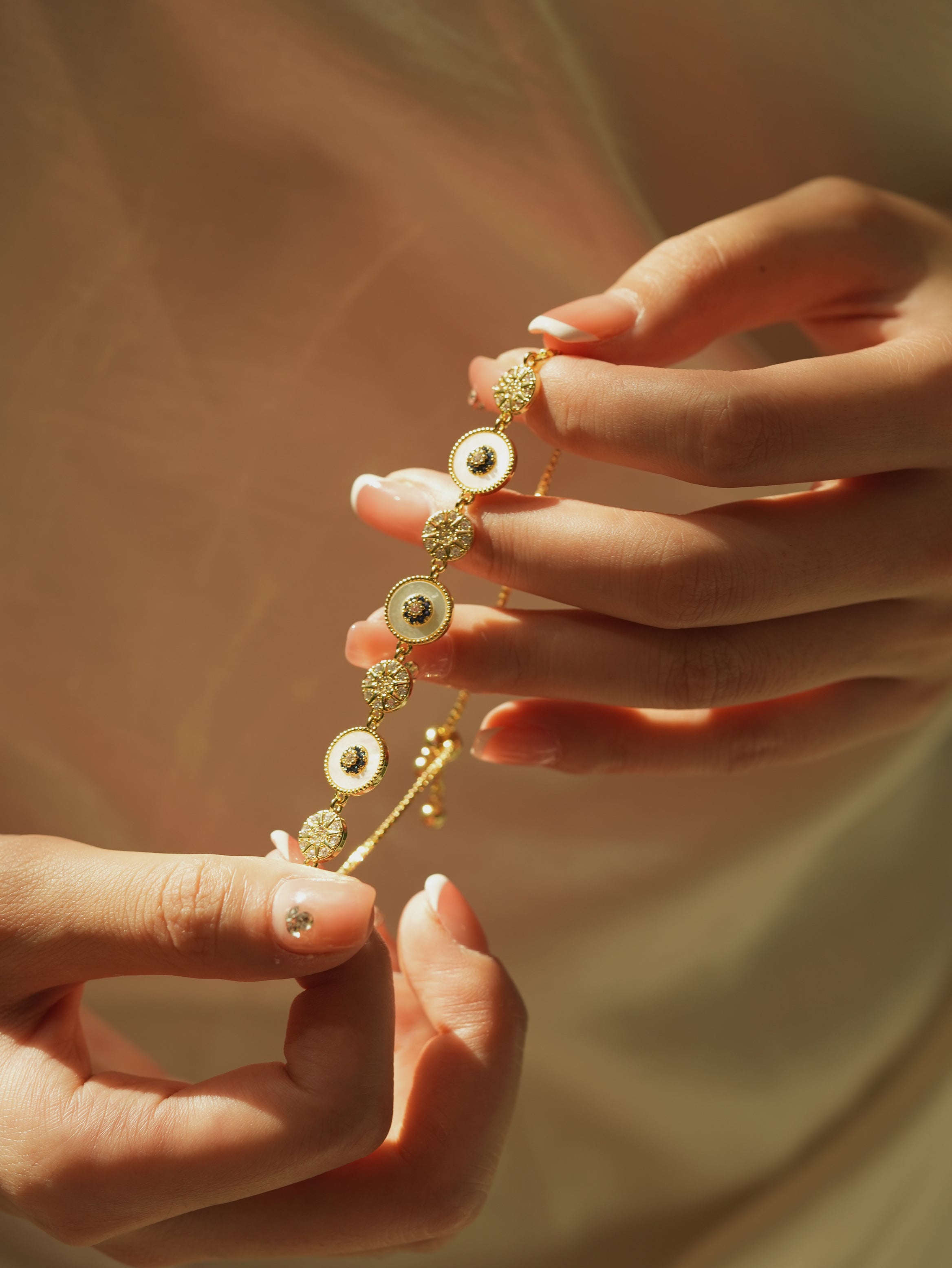 Gold Pearl Bracelet – Elegant Freshwater & Mother of Pearl Jewelry for Women