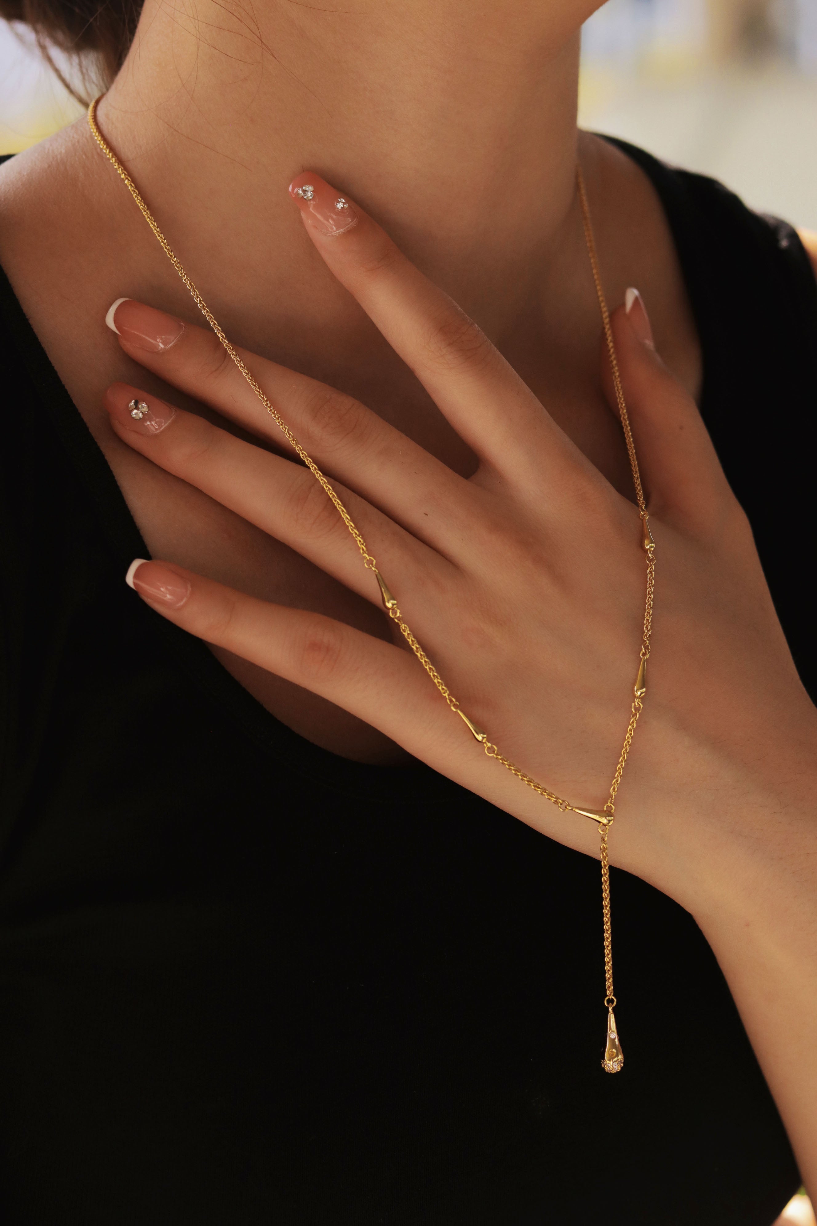 YUHE Gold Drop Pendant Collar Necklace with Zircon