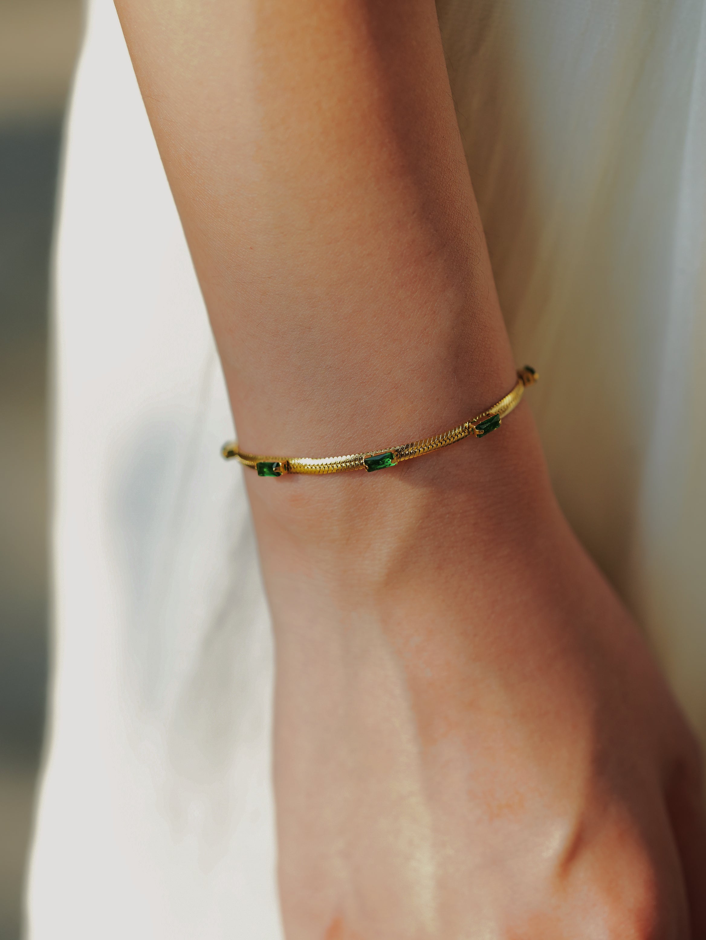 YUHE Minimalist Snake Chain Zircon Bracelet | Vintage Silver
