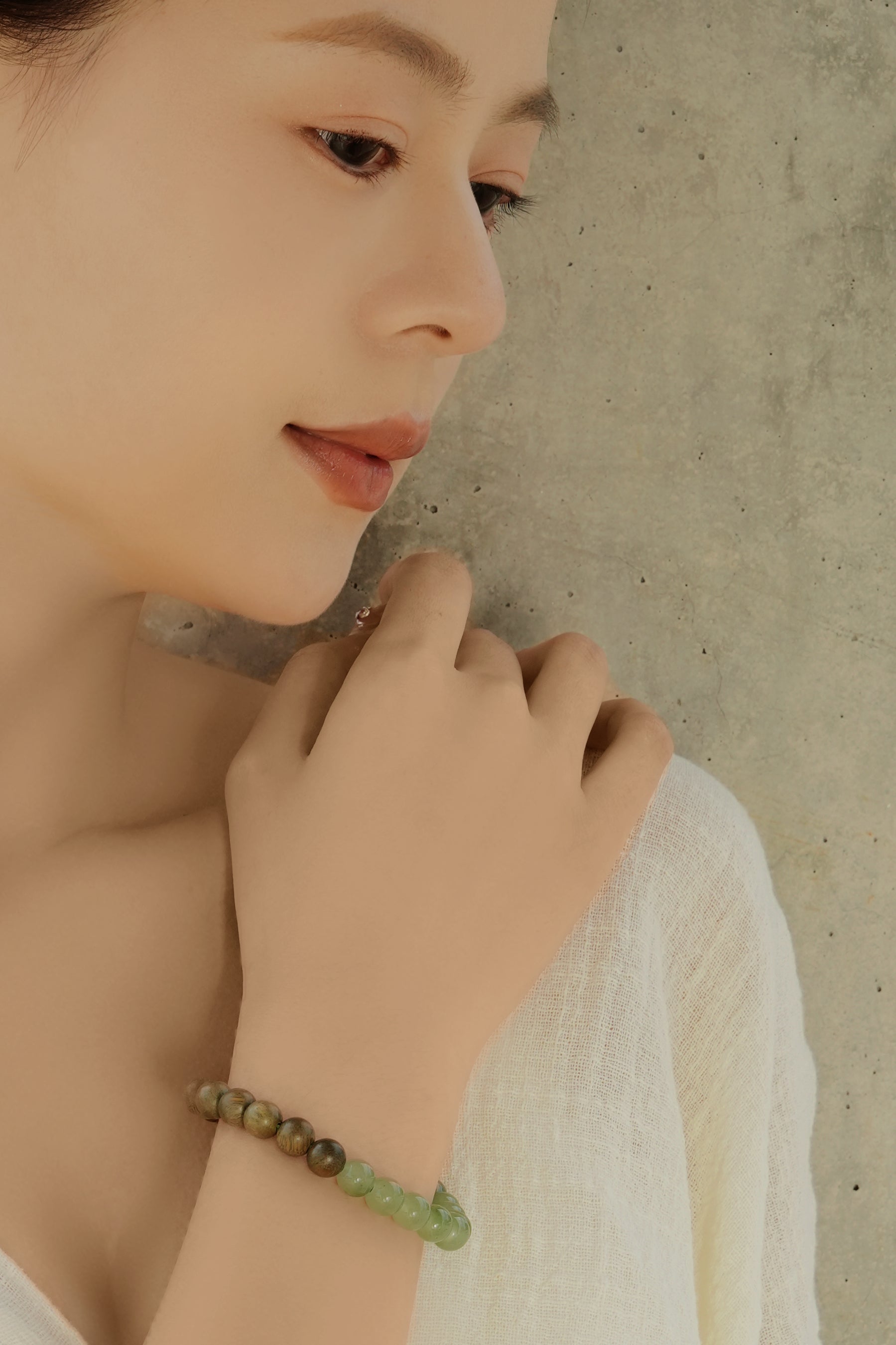 Handmade Beads Zen Elegant Oriental Natural Jade Green Sandalwood Bracelet Blessing Bracelet