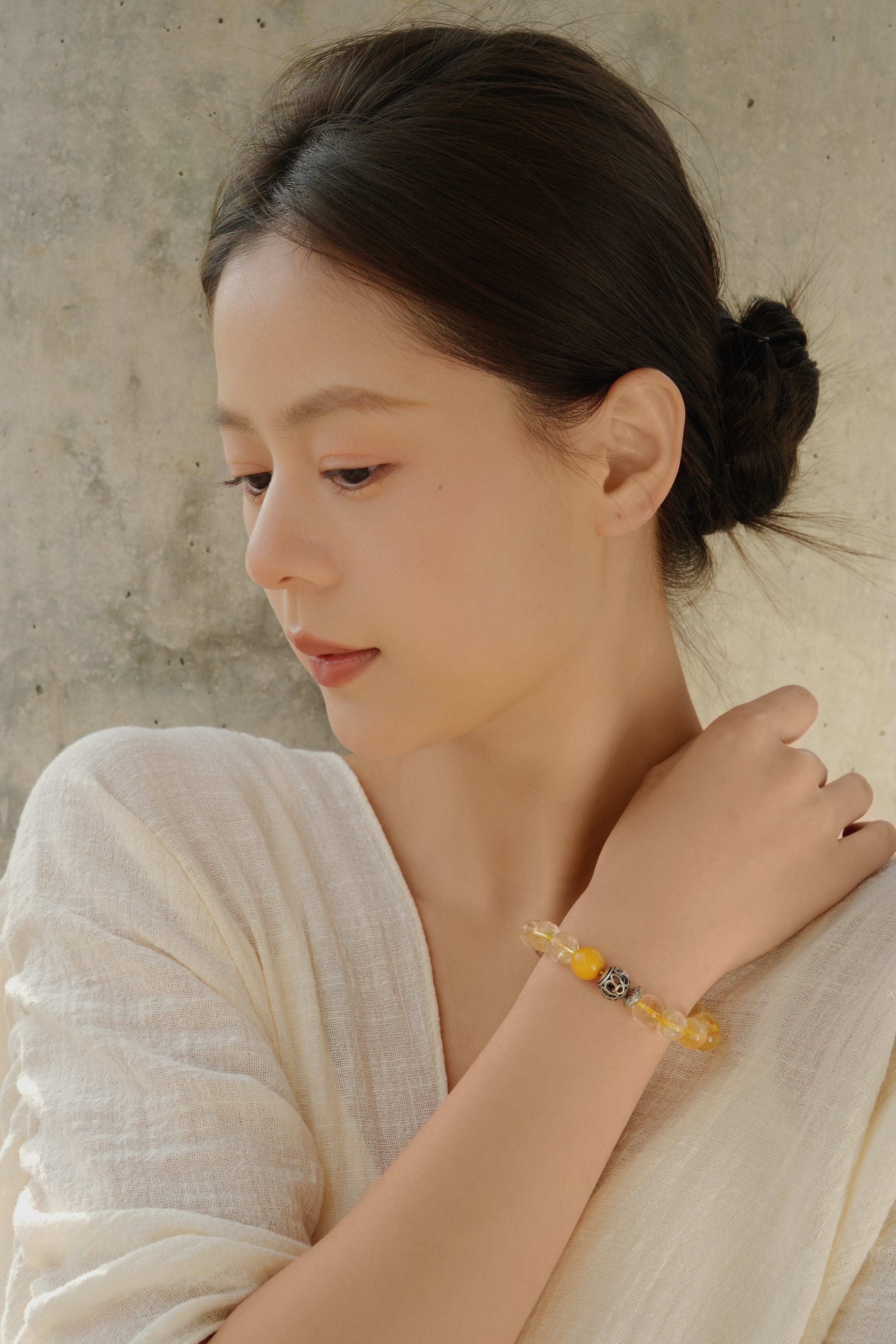 DIY Handmade Beaded Natural Yellow Crystal Mala Bracelet Citrine Fortune Blessing Bracelet