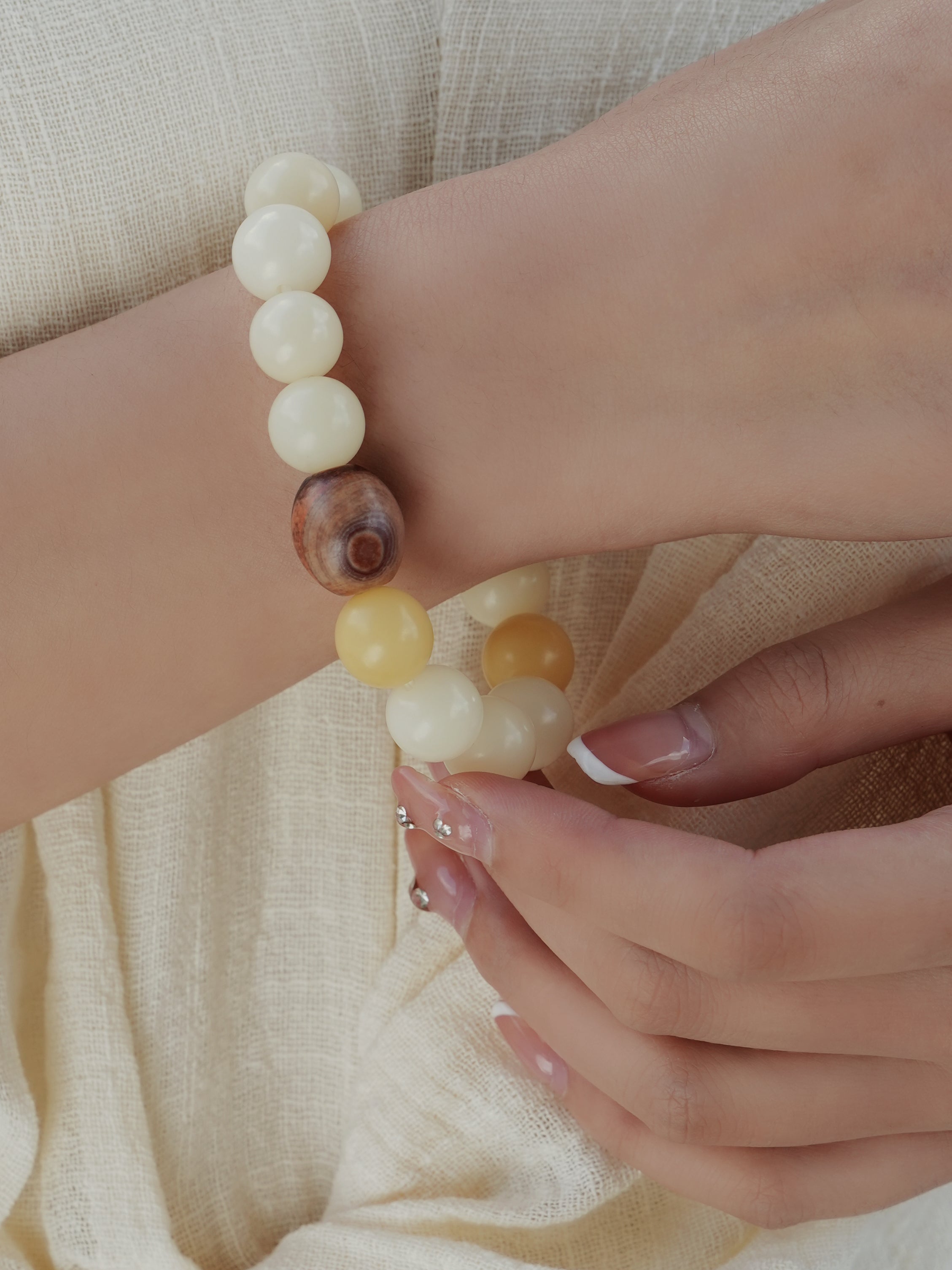 Natural Bodhi Seed & Dzi Bracelet