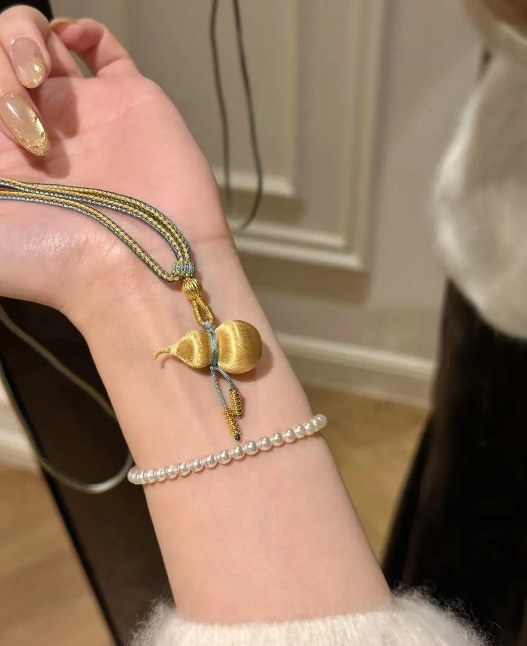 YUHE Vintage Chinese Style Brushed Gourd Pendant Necklace