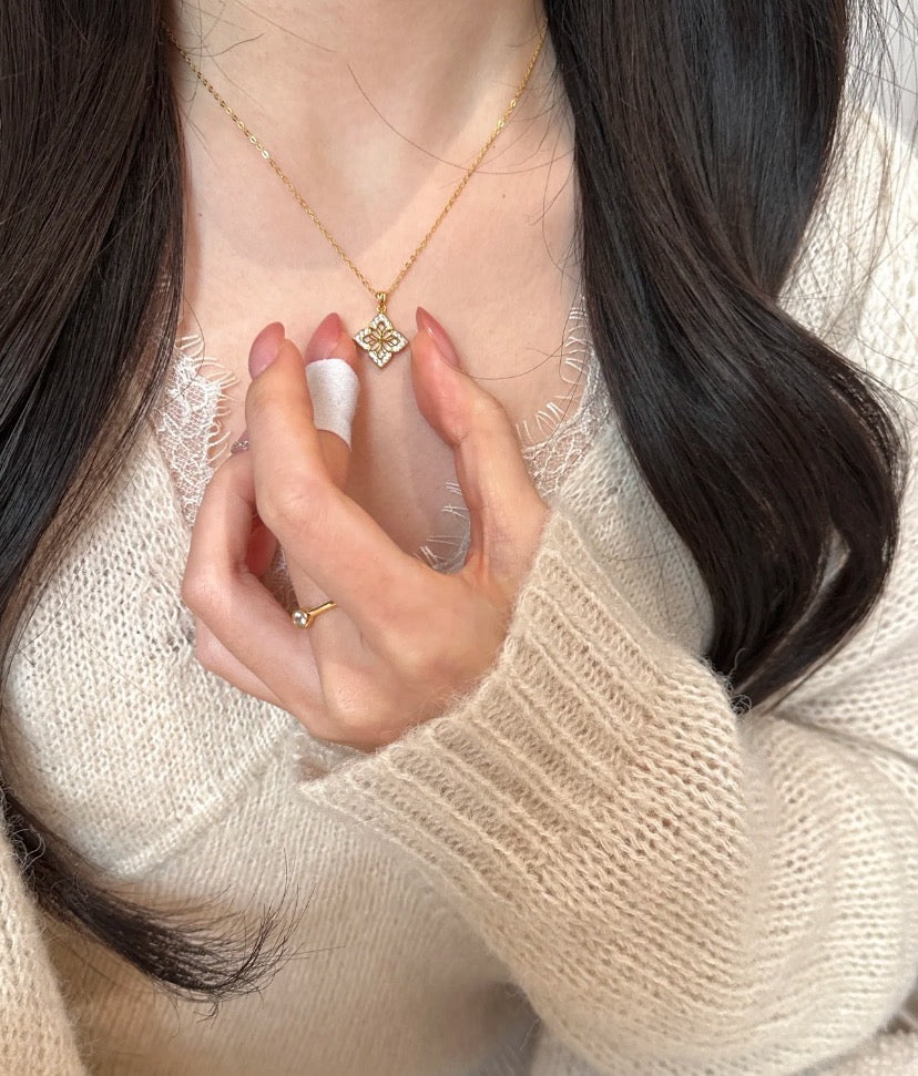 Vintage Filigree Four-Leaf Clover Necklace