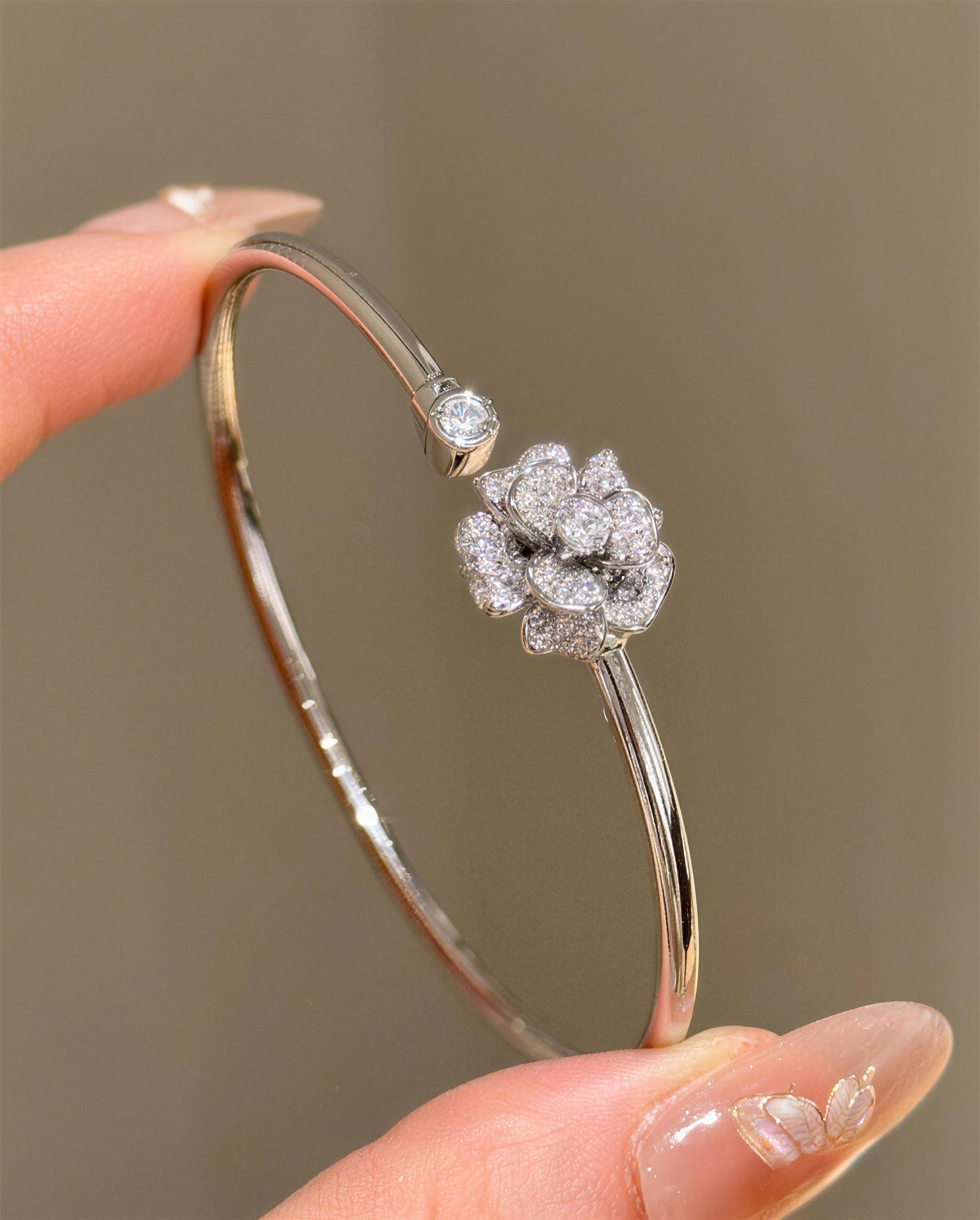 Sparkling Cubic Zirconia Flower Bangle