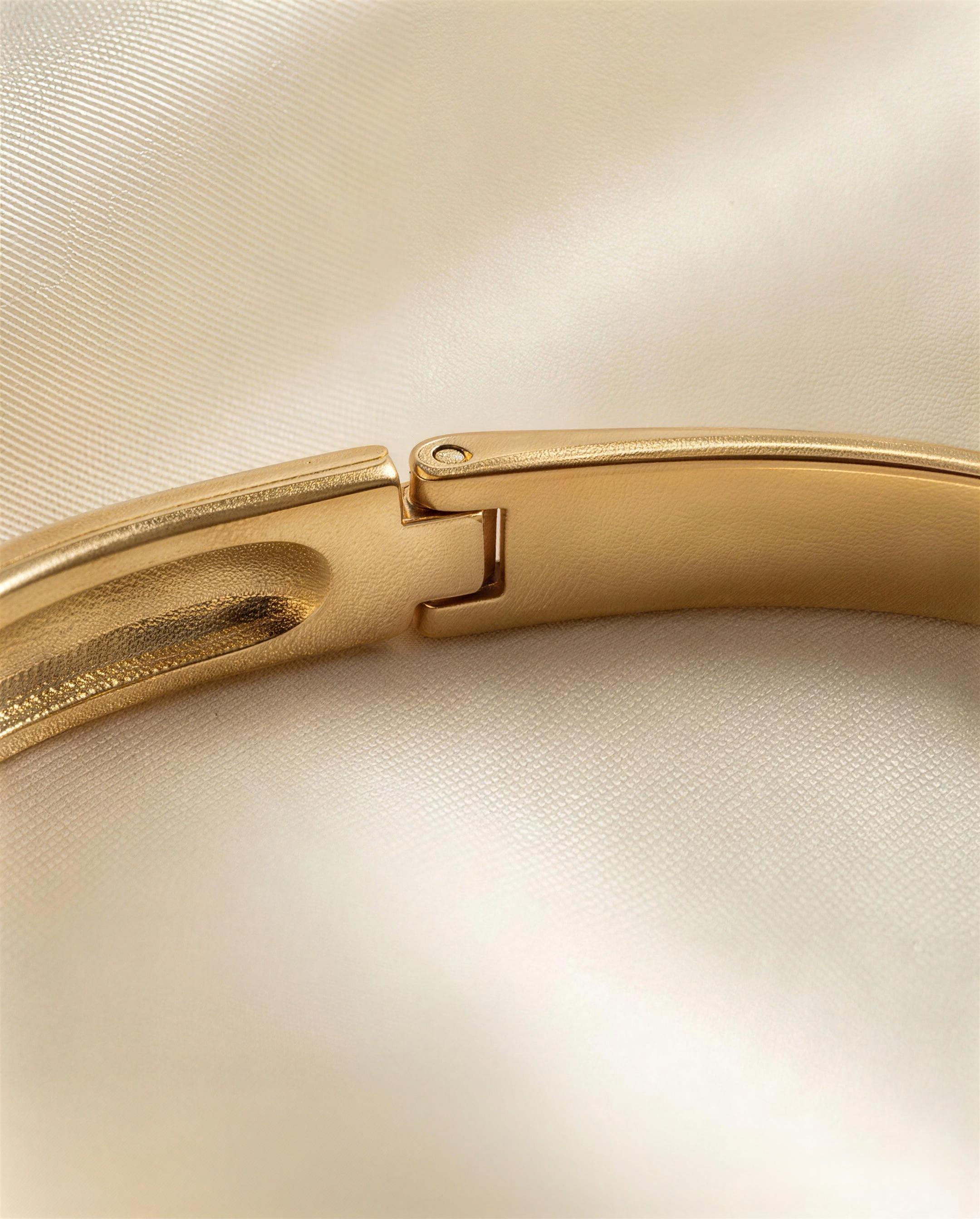 Minimalist Vintage Cuff Bangle