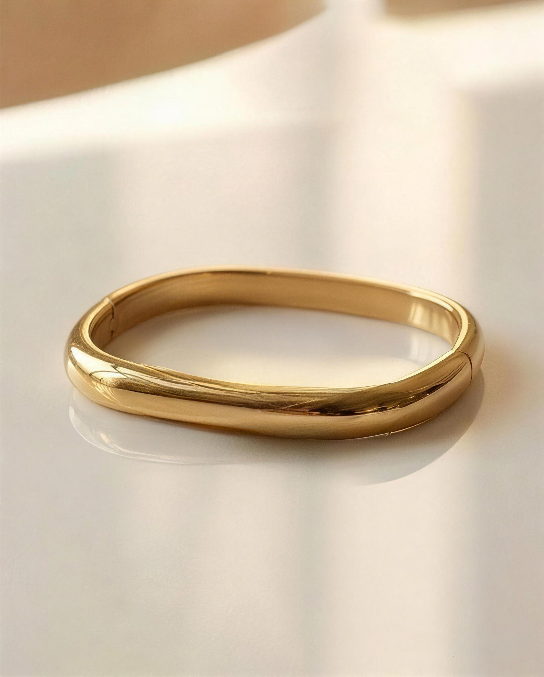 Minimalist Vintage Cuff Bangle