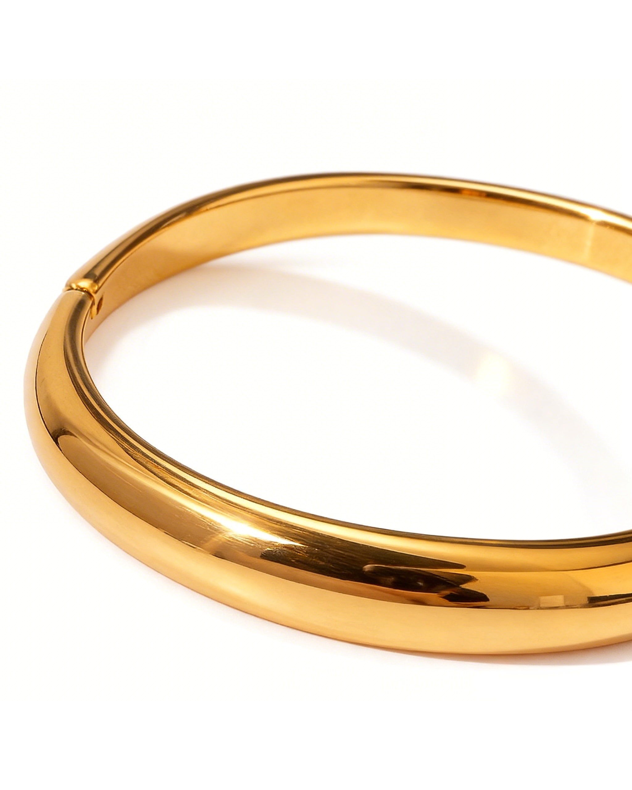 Is Stainless Steel Jewelry Waterproof? Does It Tarnish Over Time?