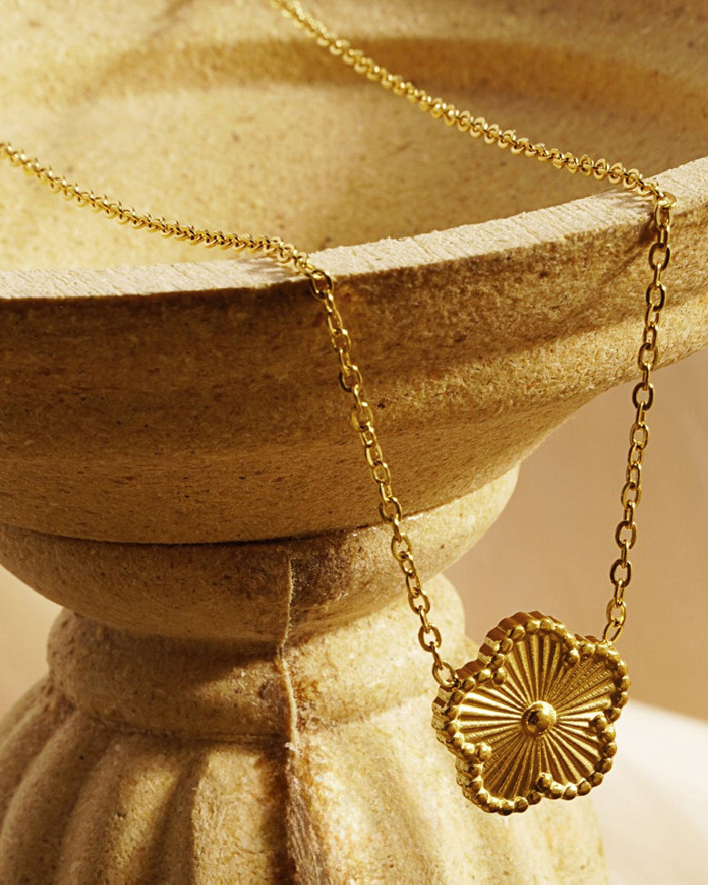 Floral Pendant Necklace