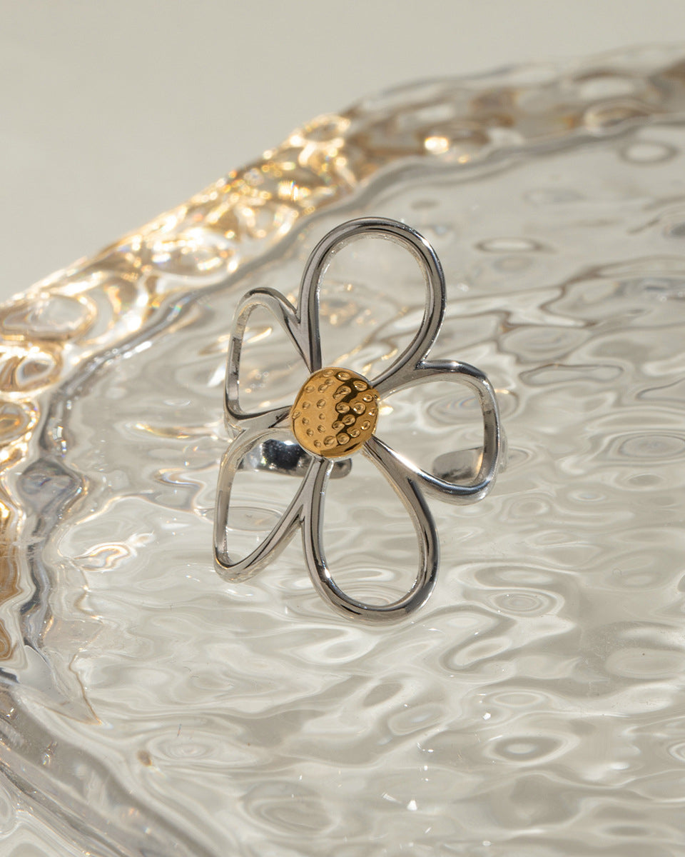 Wild Daisy flower Open Ring