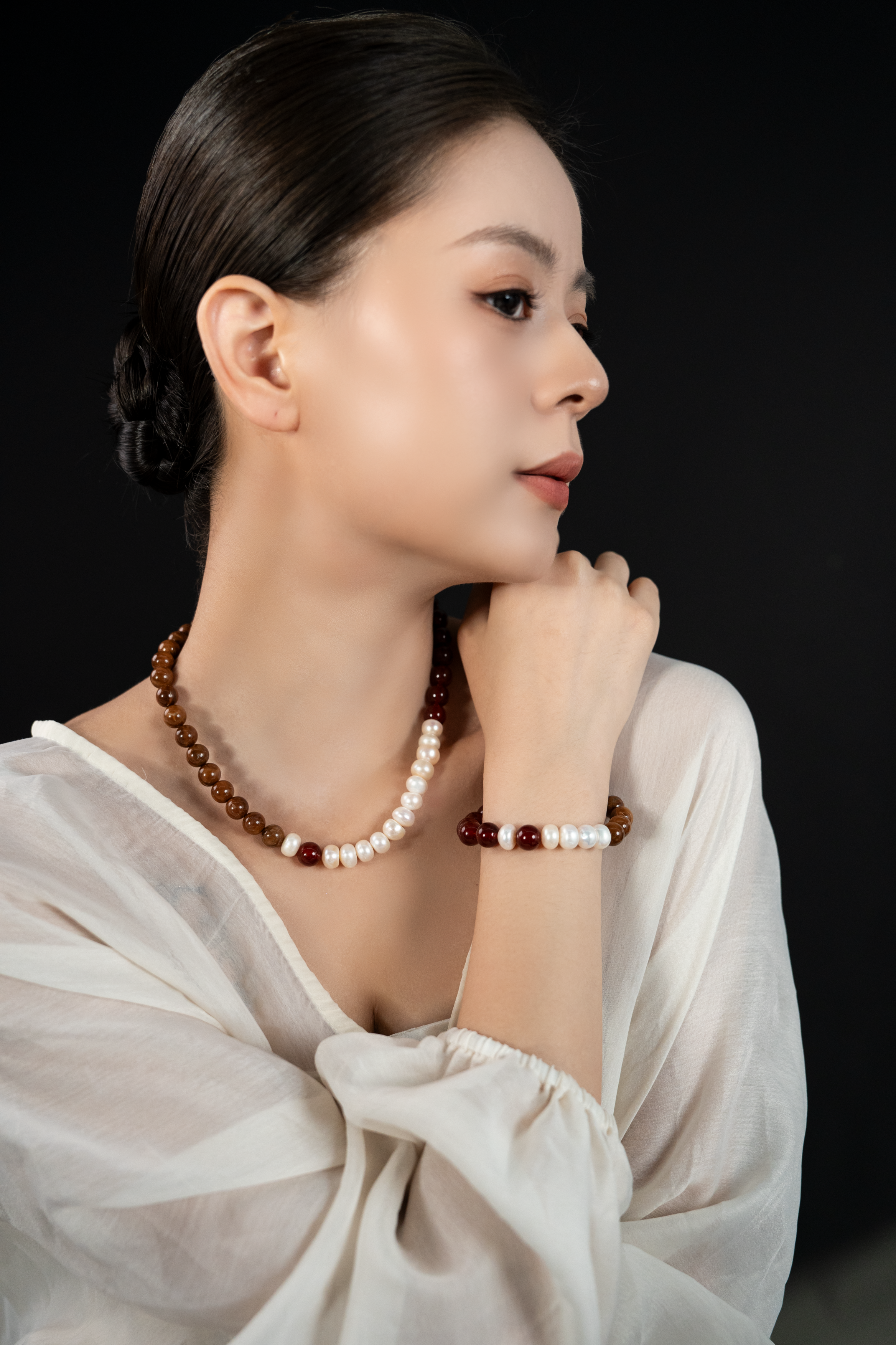 Vintage Agate & Pearl Statement Necklace