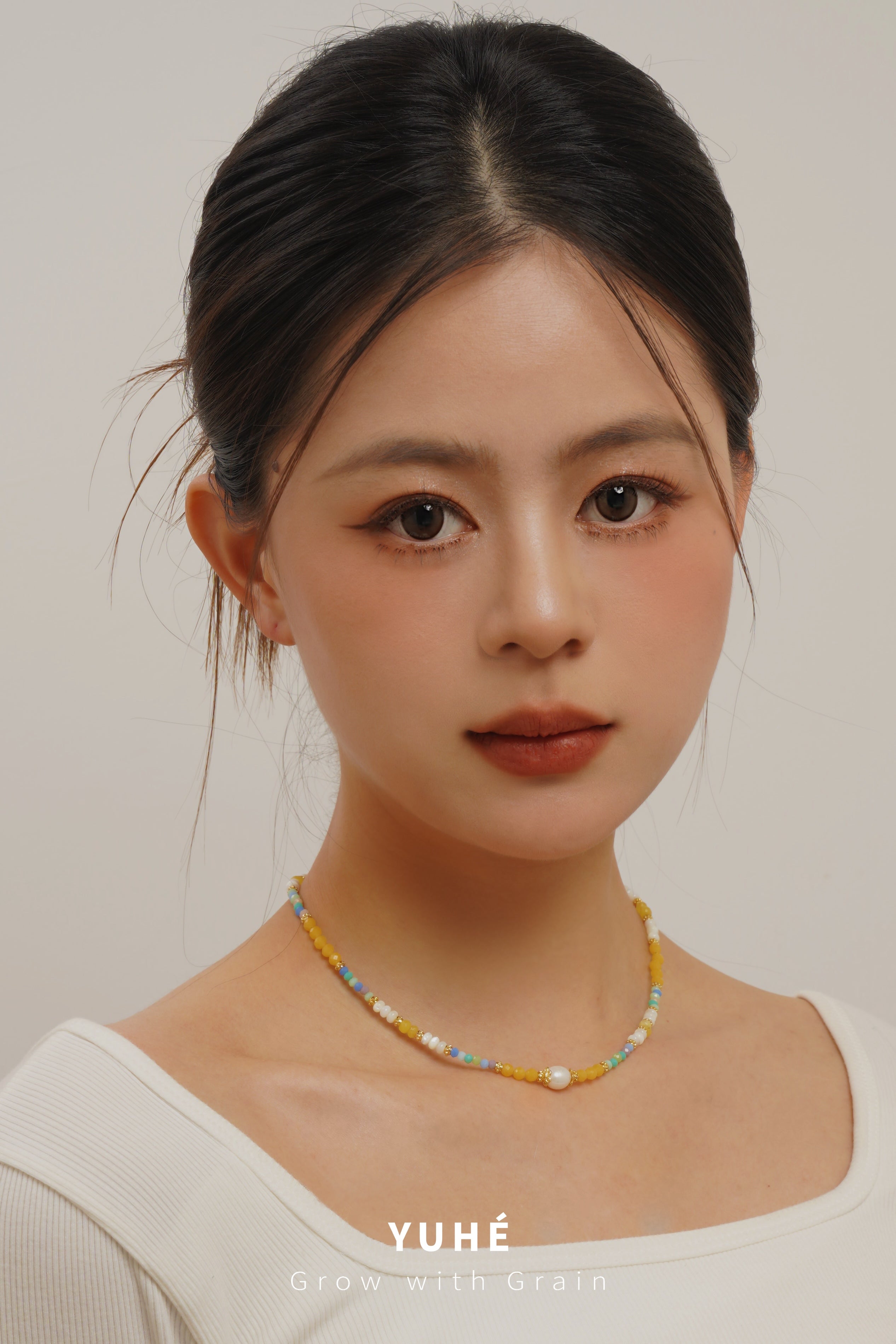 Kalung Manik Warna-warni Manis