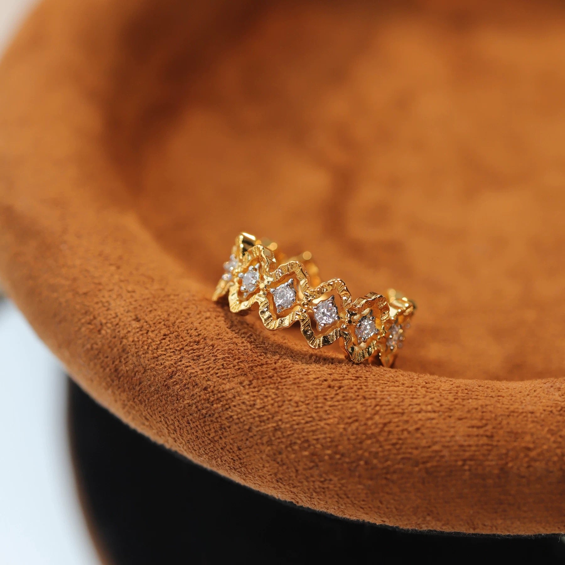 Sparkling Diamond Ring Classic Hollow Lace Ring Retro Ladies Open Ring