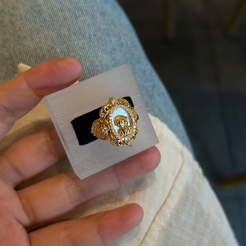 Baroque Goddess Ring Classical Gold Goddess Exquisite Ring Vintage Engraving Women's Ring