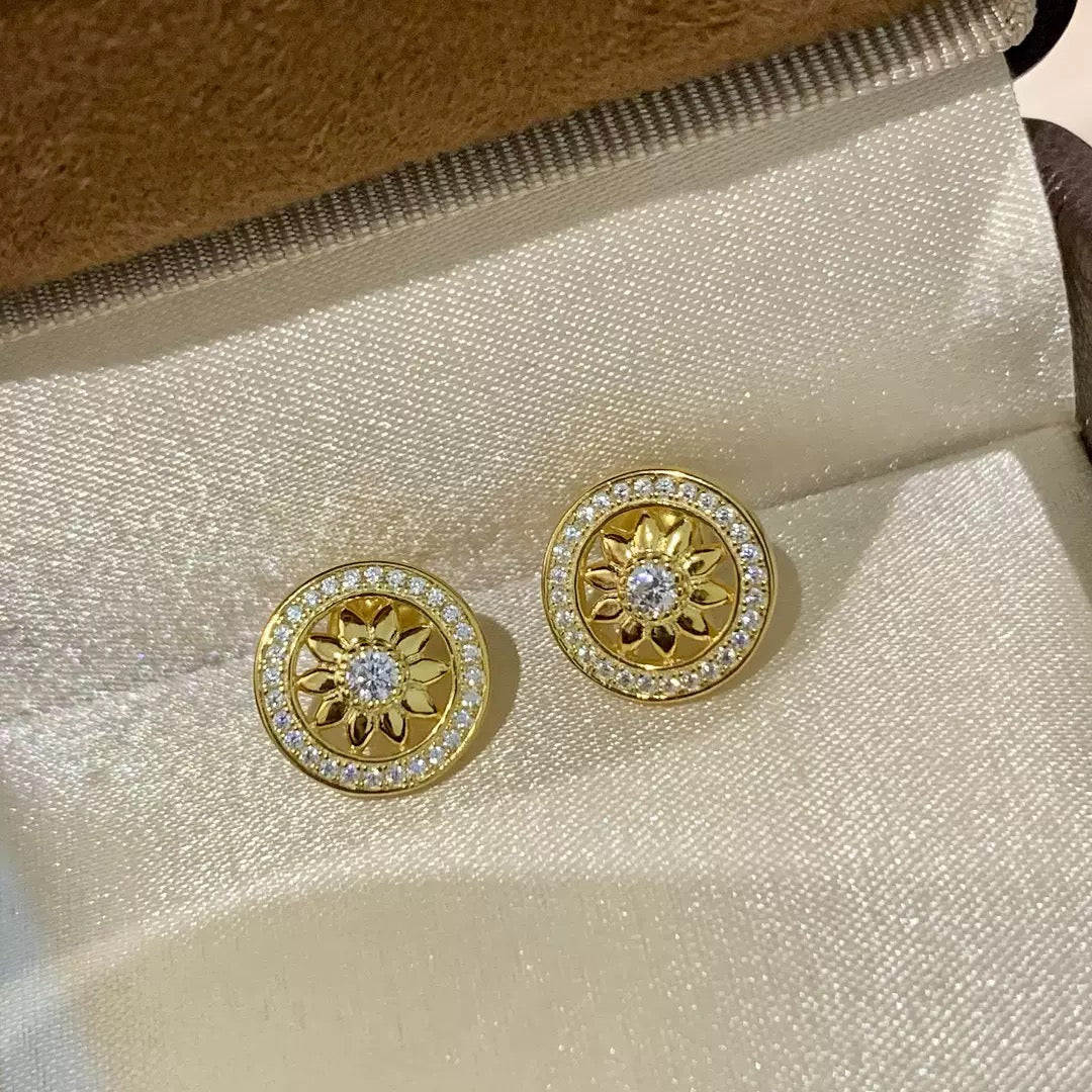 French Golden Eight-pointed Star Sun Goddess Vintage Earrings Zircon Elegant Earrings