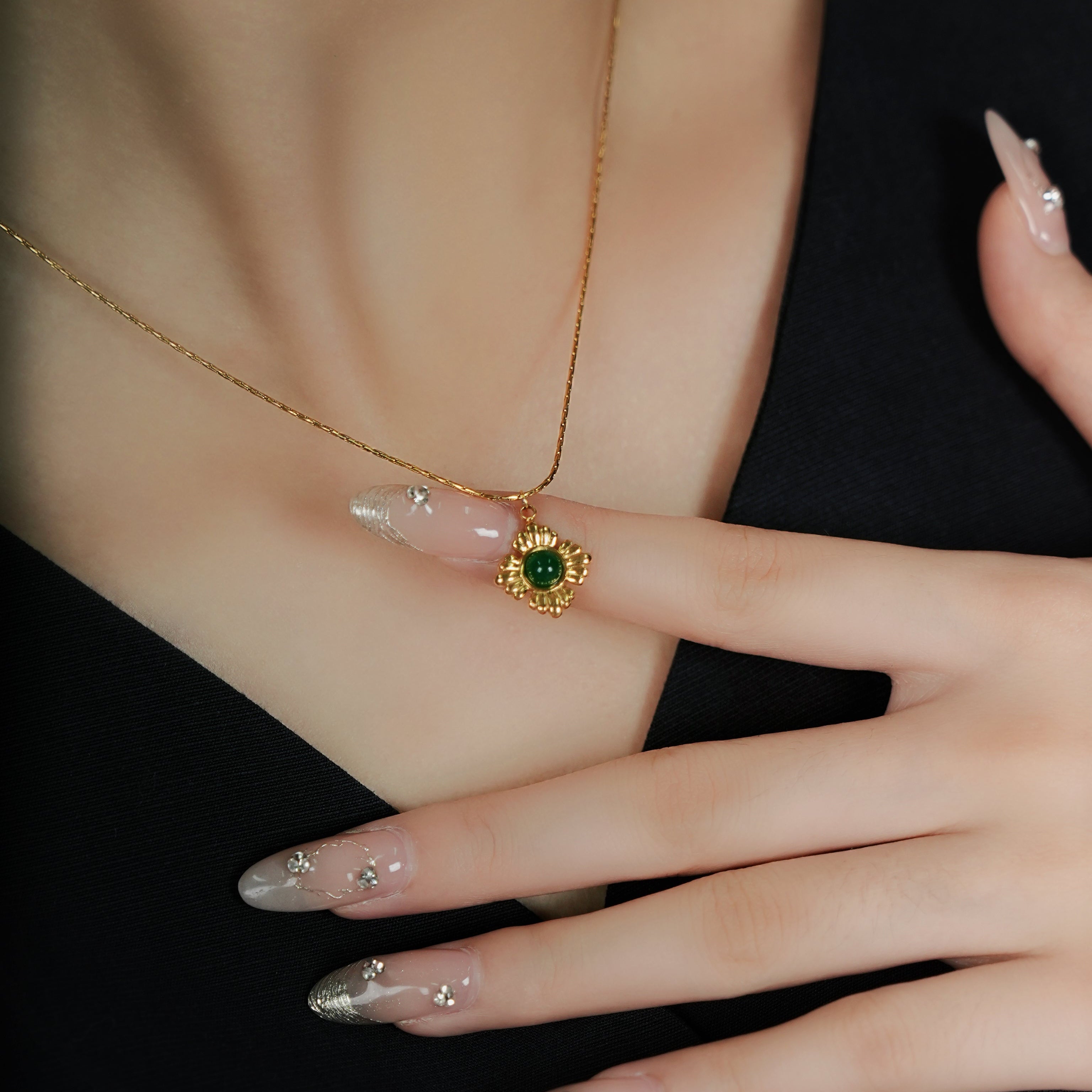 Vintage Sun-Flower Stone Necklace