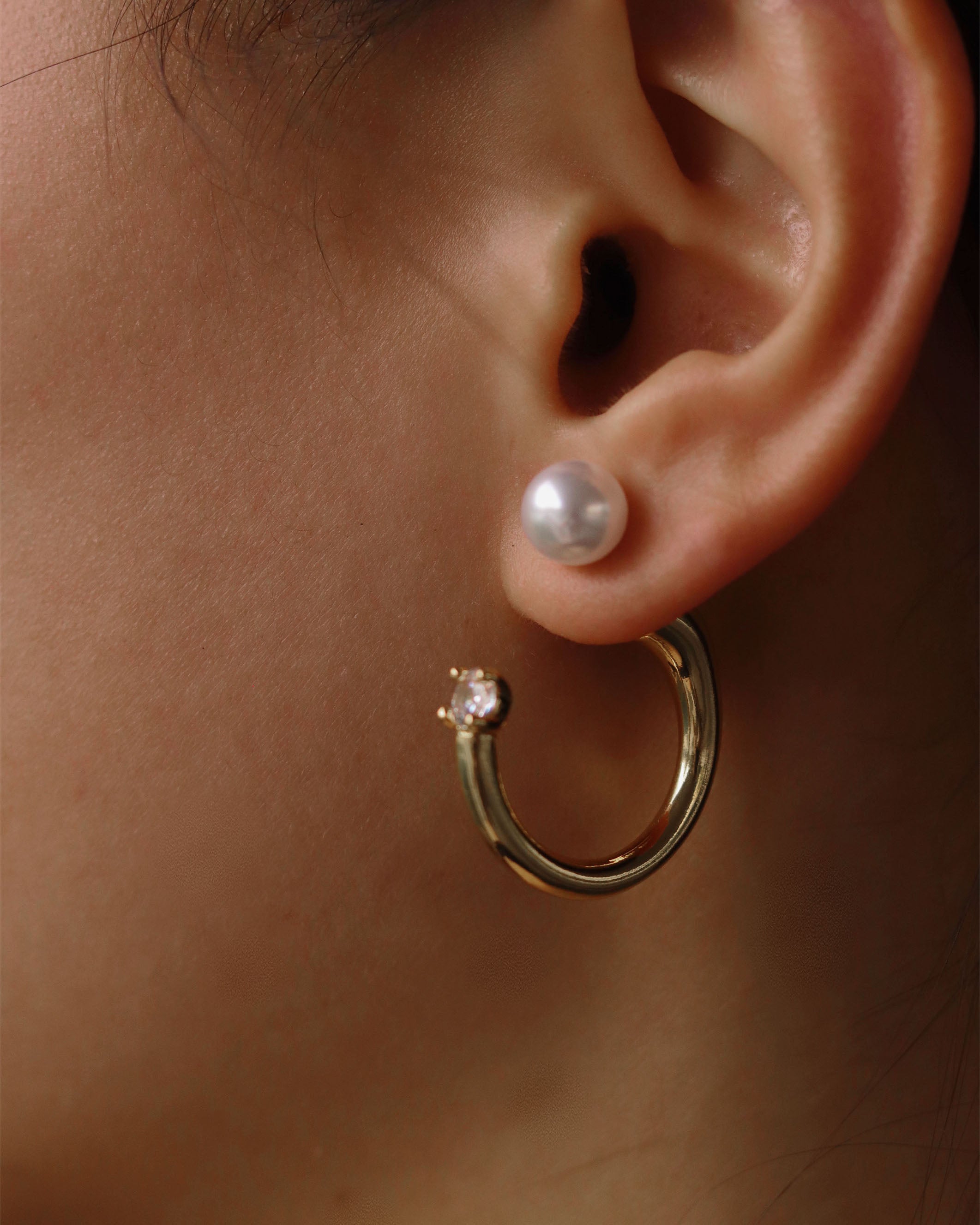 YUHE Simple Pearl Hoop Earrings