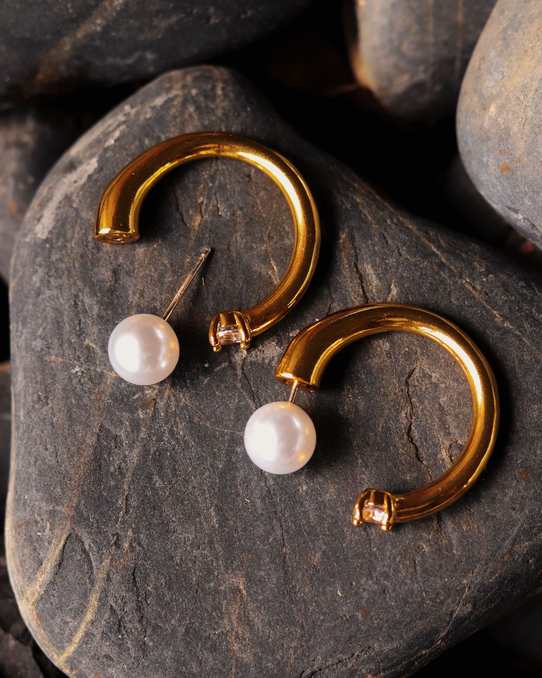 YUHE Simple Pearl Hoop Earrings