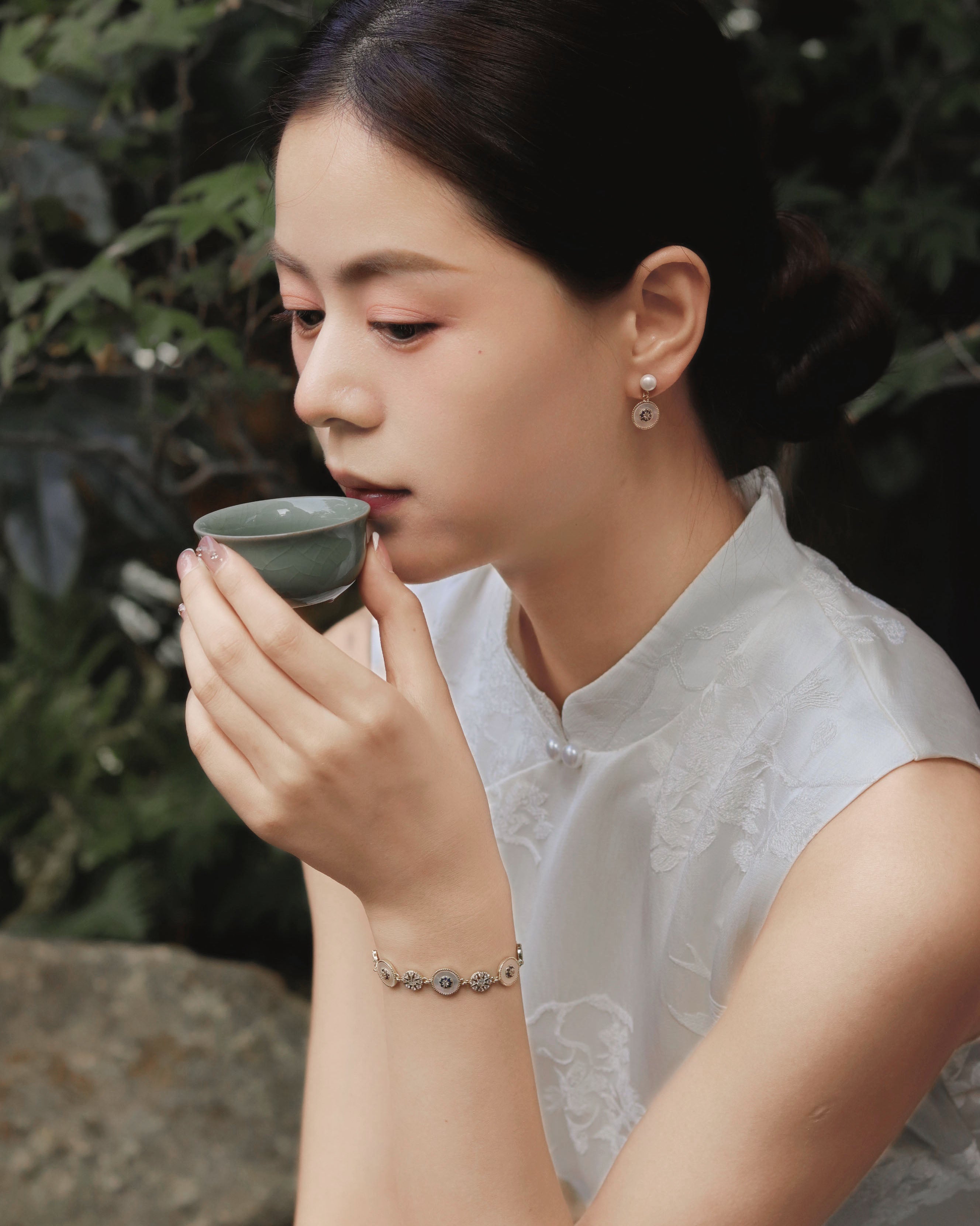 Freshwater Pearl Gold Chain Bracelet