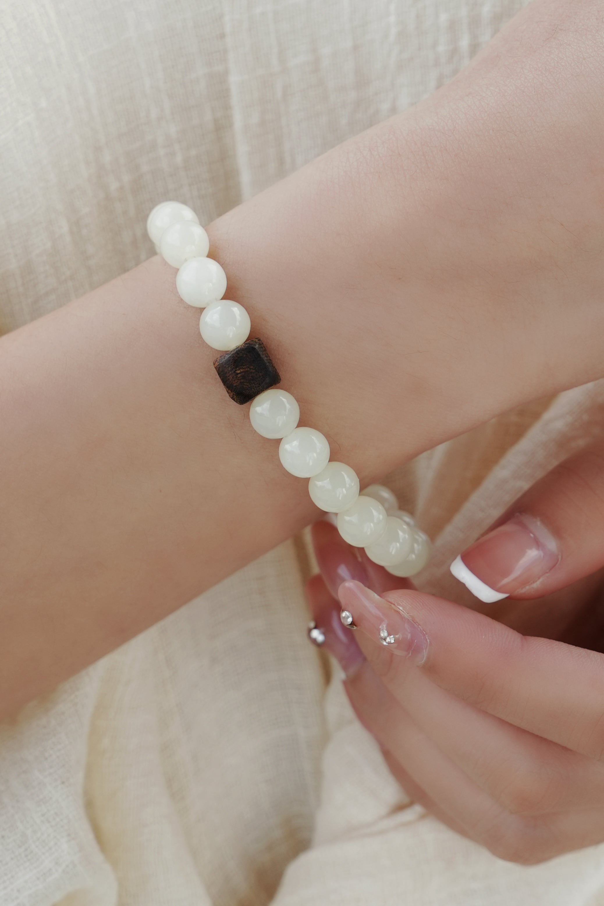 Natural Agarwood & Hetian Jasper Bracelet