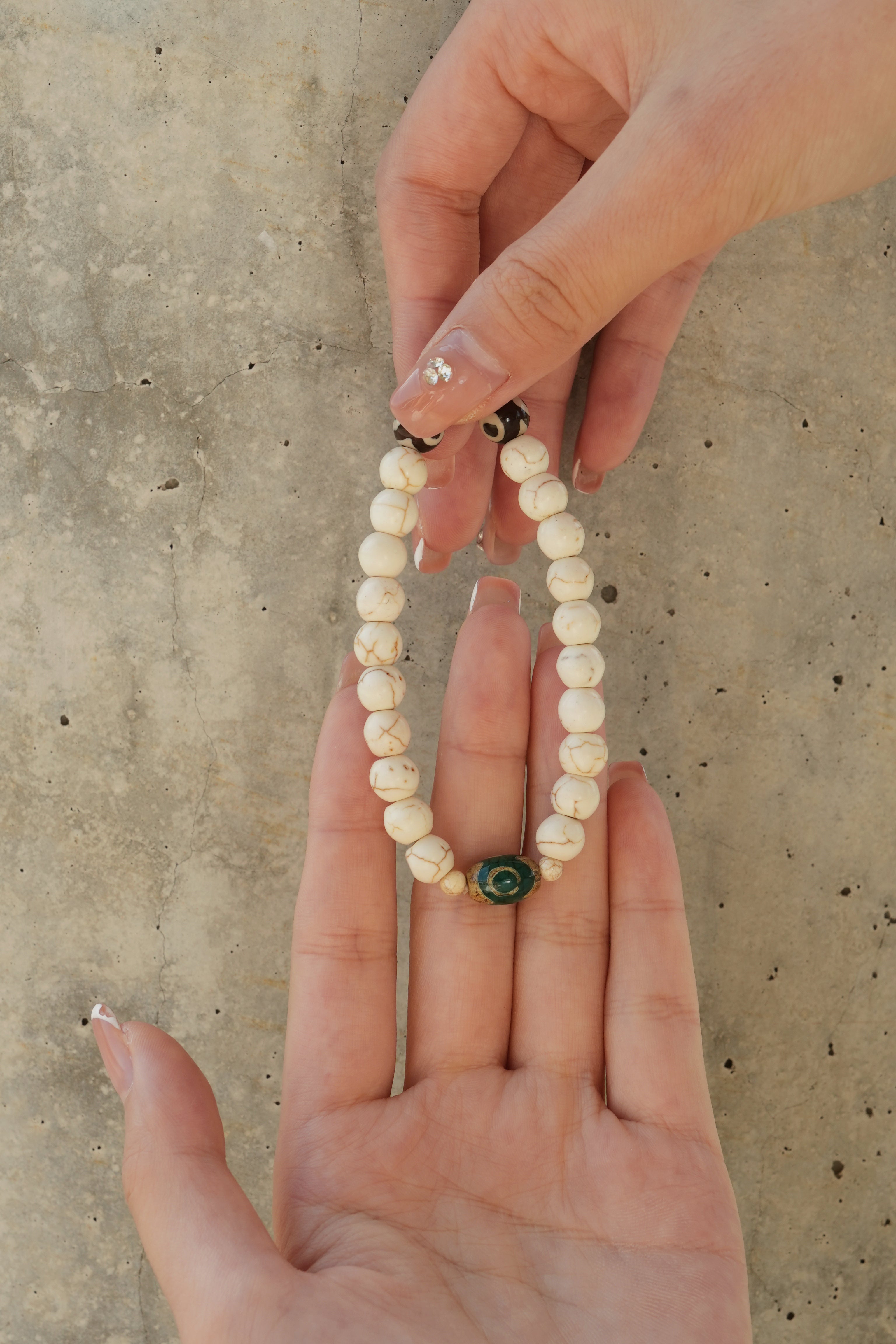Tibetan Zen Bodhi & Dzi Bead Bracelet