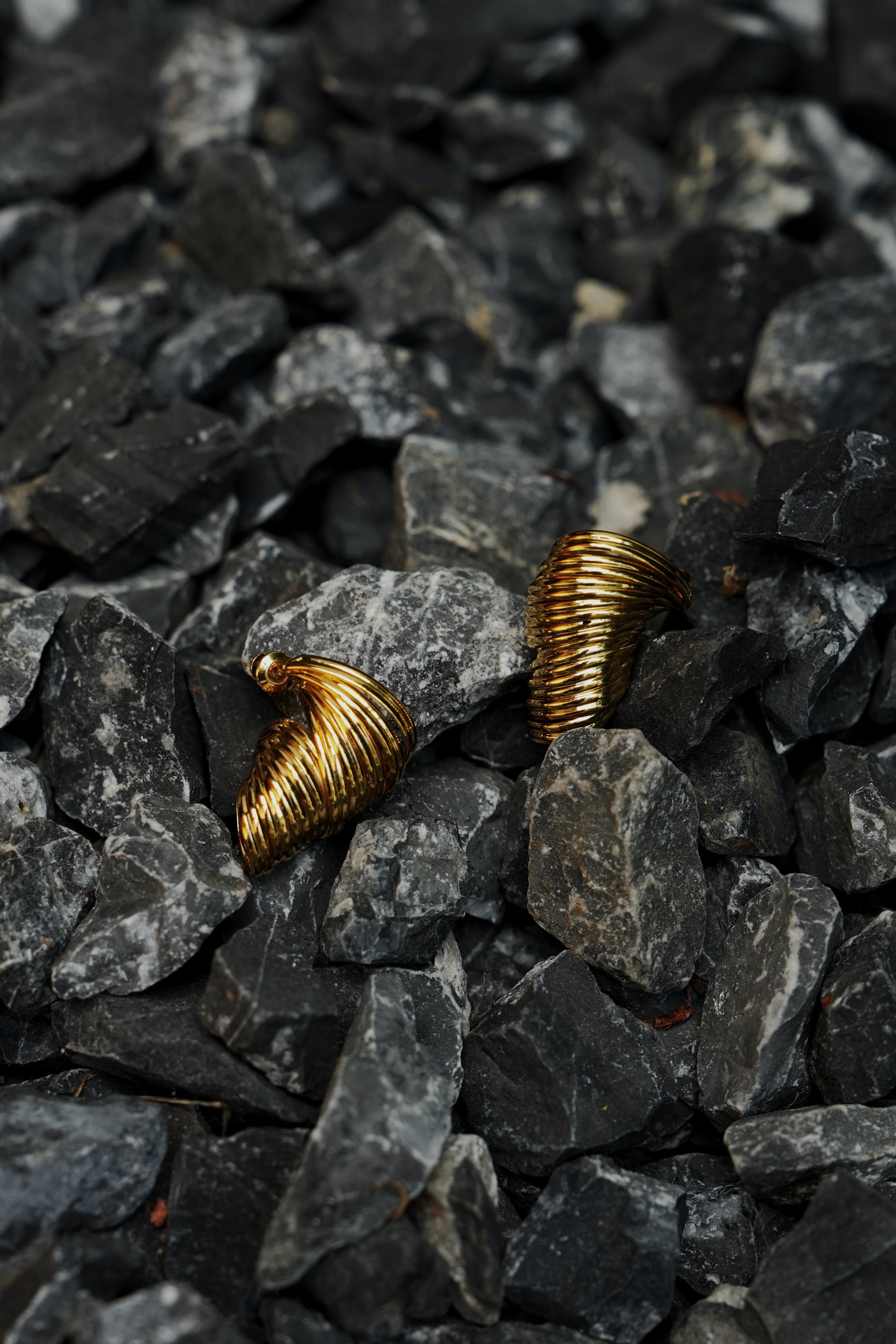 Metal Screw Wrapped Earrings Geometric Cool Style Fashion Ladies Earrings