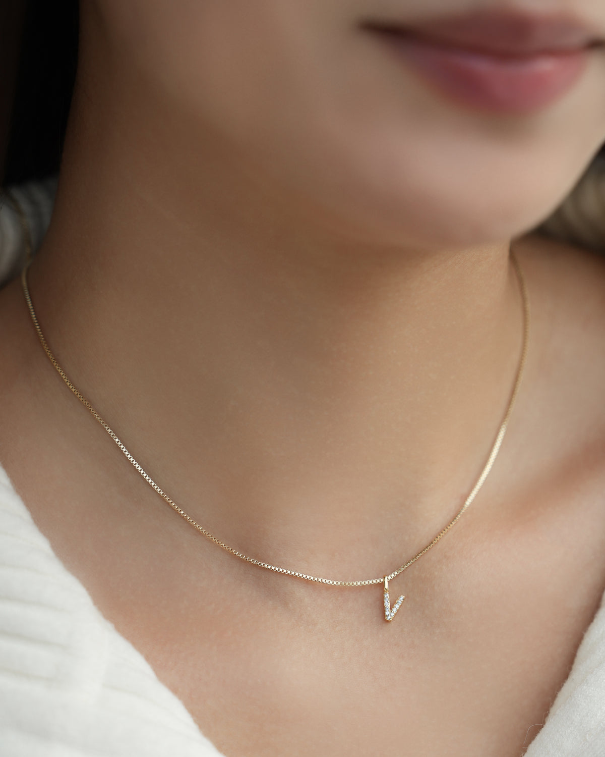 Zircon Initial V Charm