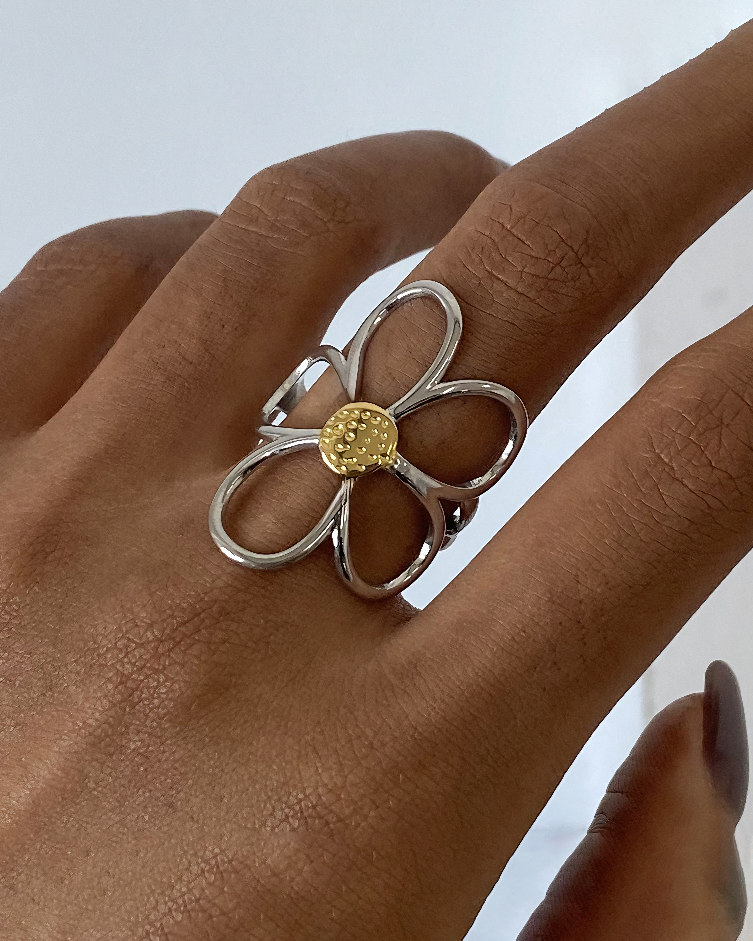 stainless steel flower ring non tarnish waterproof