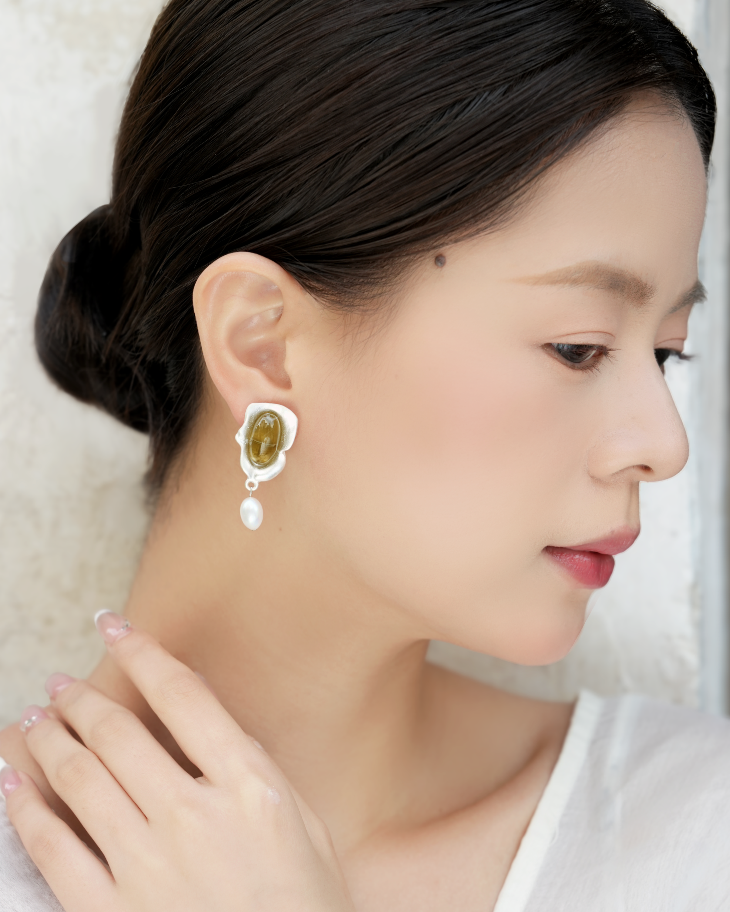 Morning Dew Luster Art Earrings