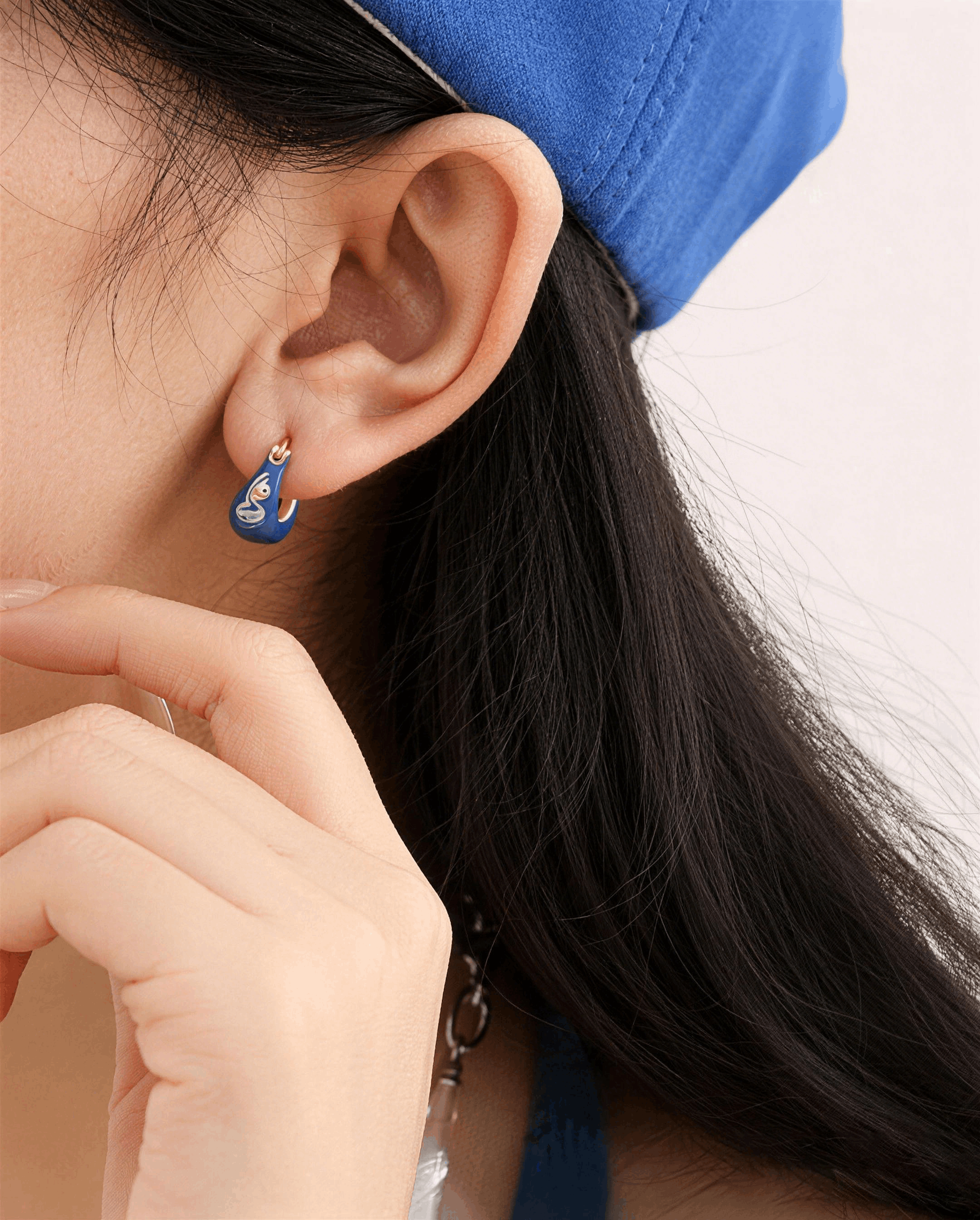 Ink Style Enamel Hoops Earrings