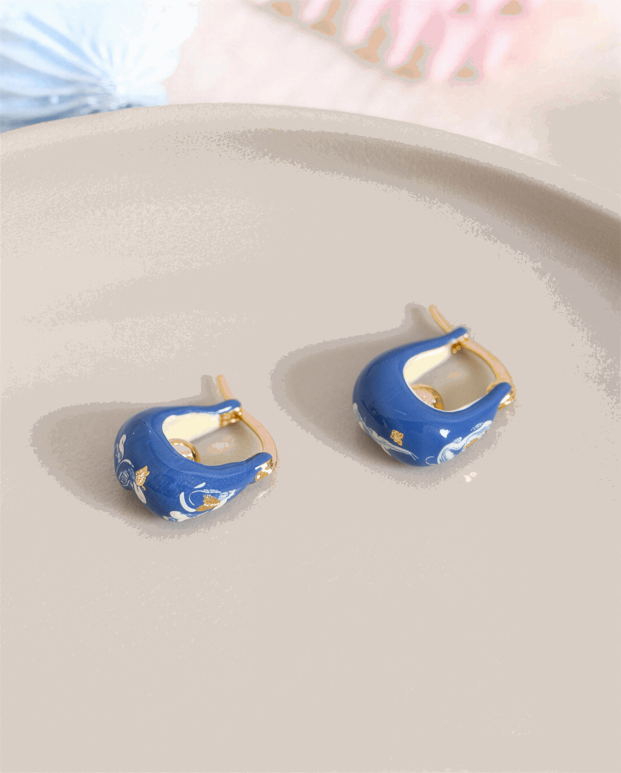Ink Style Enamel Hoops Earrings