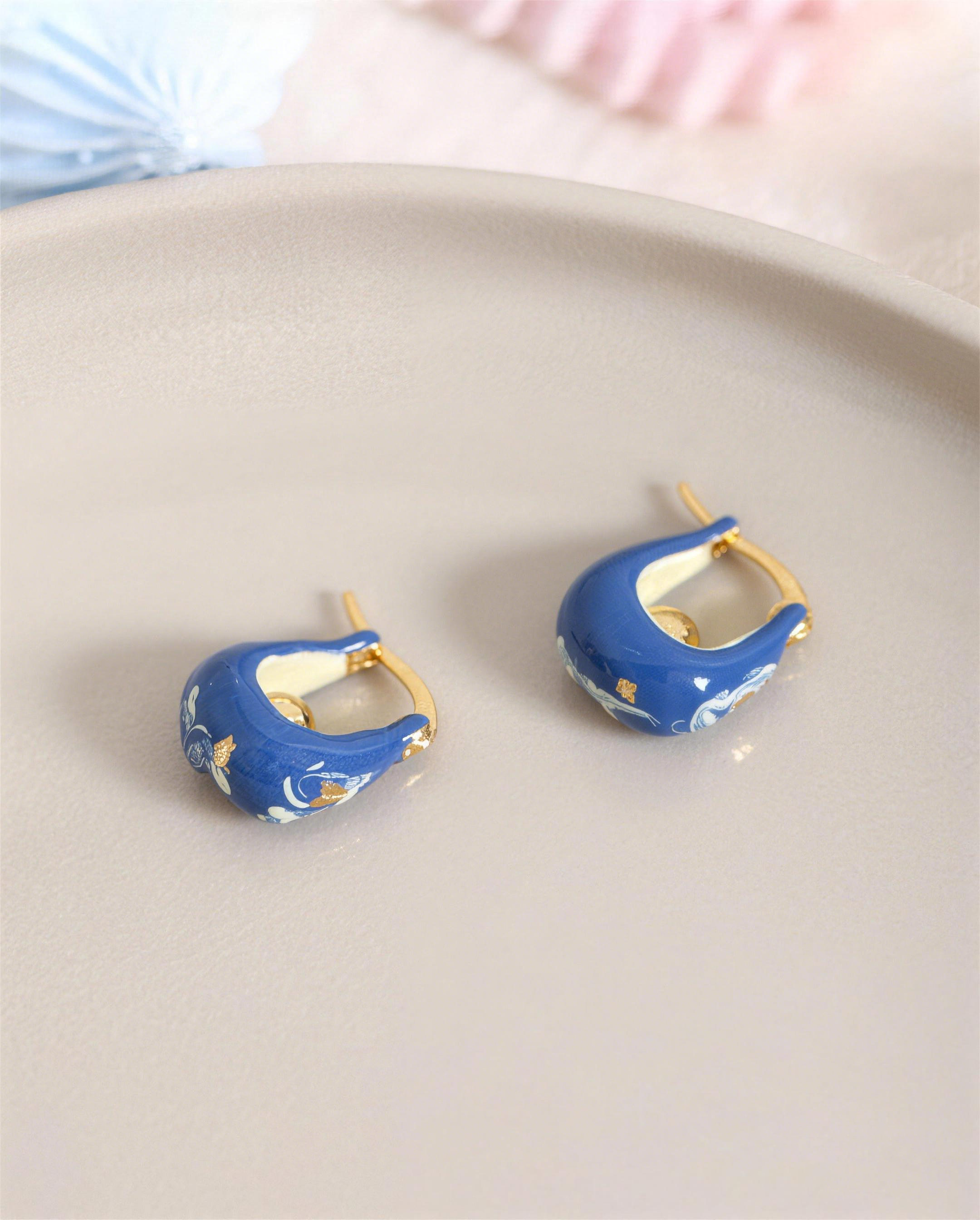 Ink Style Enamel Hoops Earrings