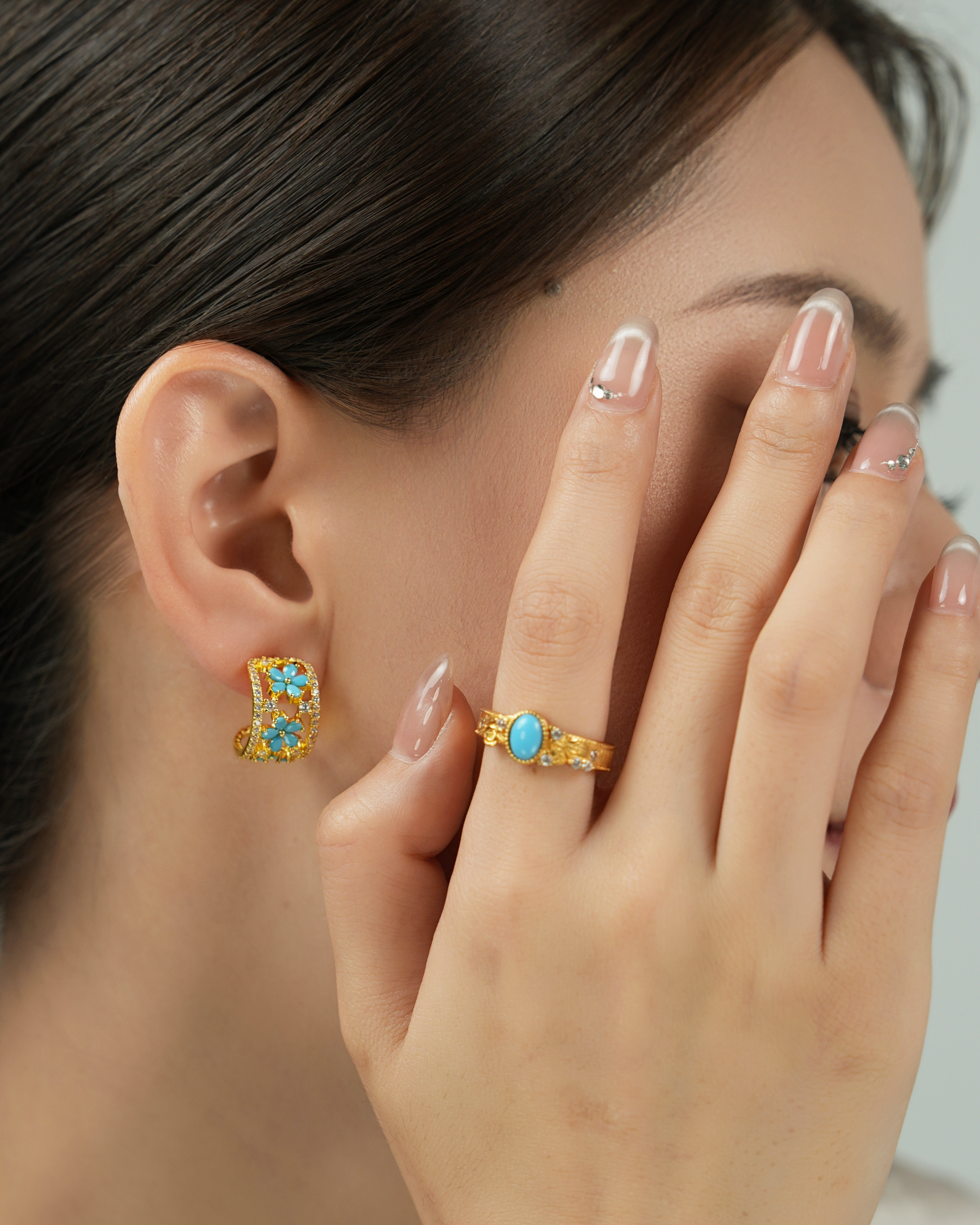 Vintage Gold Turquoise Flower Hoop Earrings